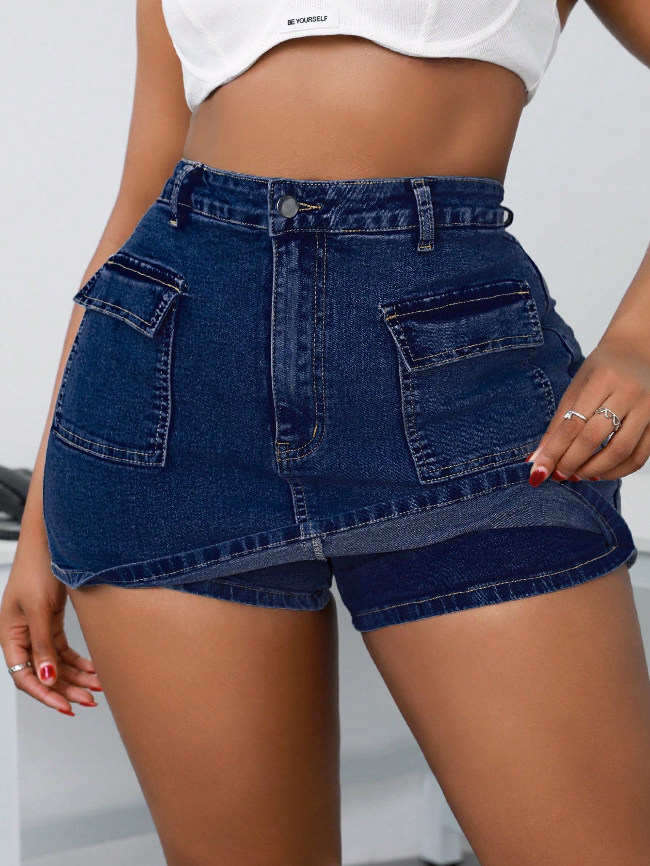 Plus Size Skinny Denim Skirt With Front Pockets