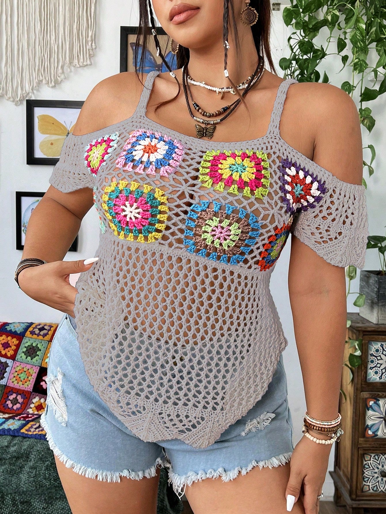 Plus Size Women's Floral Crochet Open Shoulder Knitted Top For Vacation