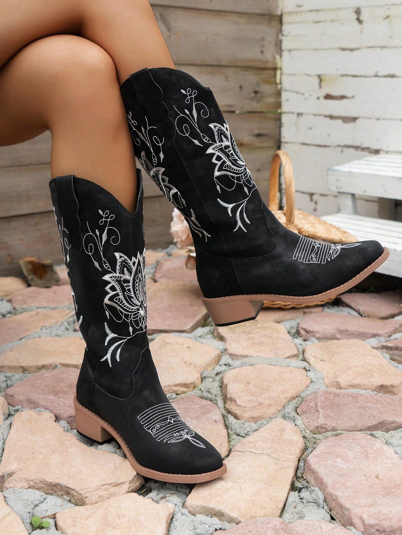 2024 New Embroidered Western Knight Boots, Pointed Toe, Thick Heel Mid-Calf Boots For Women, Cowboy Boot