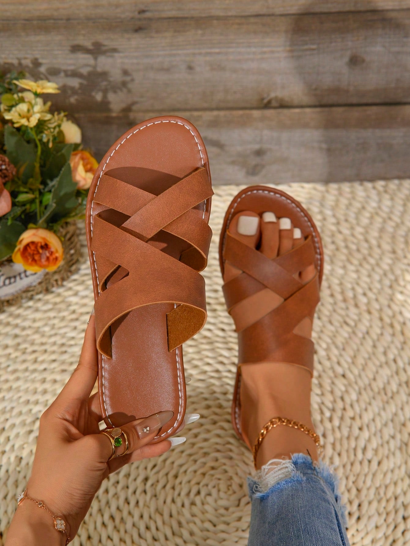 2024 New Fashion Women's Flat Sandals, Non-Slip Soft Bottom Open-Toe Casual Roman-Style Shoes With Comfortable & Lightweight Design. Suitable For Outdoor & Indoor Activities, Ideal For Summer With Chic & Fairy-Like Style