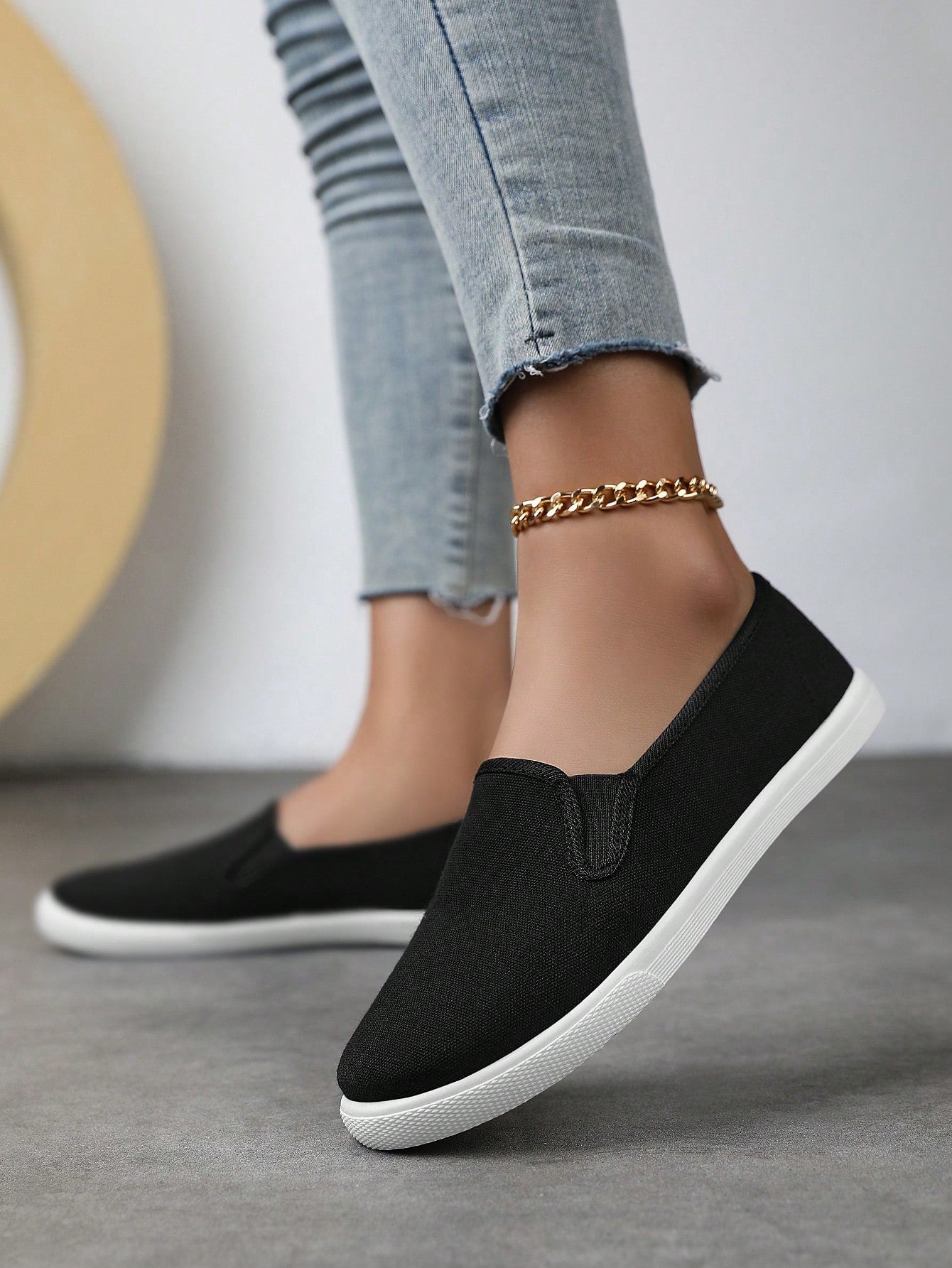 Unisex Solid Color Canvas Shoes, Low-Cut Round-Toe Sneakers, Women's Flat Shoes, Casual Sports Outdoor Shoes, Work Shoes