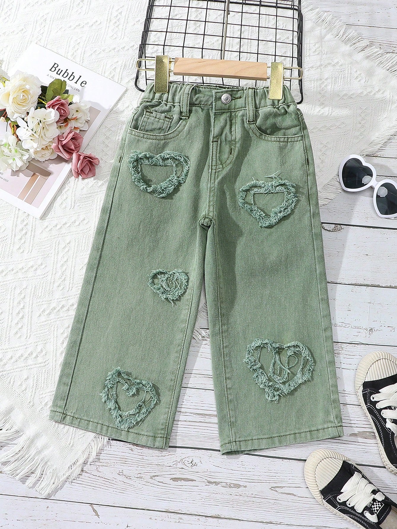 Young Girl Casual Urban Light Wash Fully Elastic Waist Heart Patch Embroidered Wide Legs Pants With Flat Pockets, The Best Daily Fashion Outfits