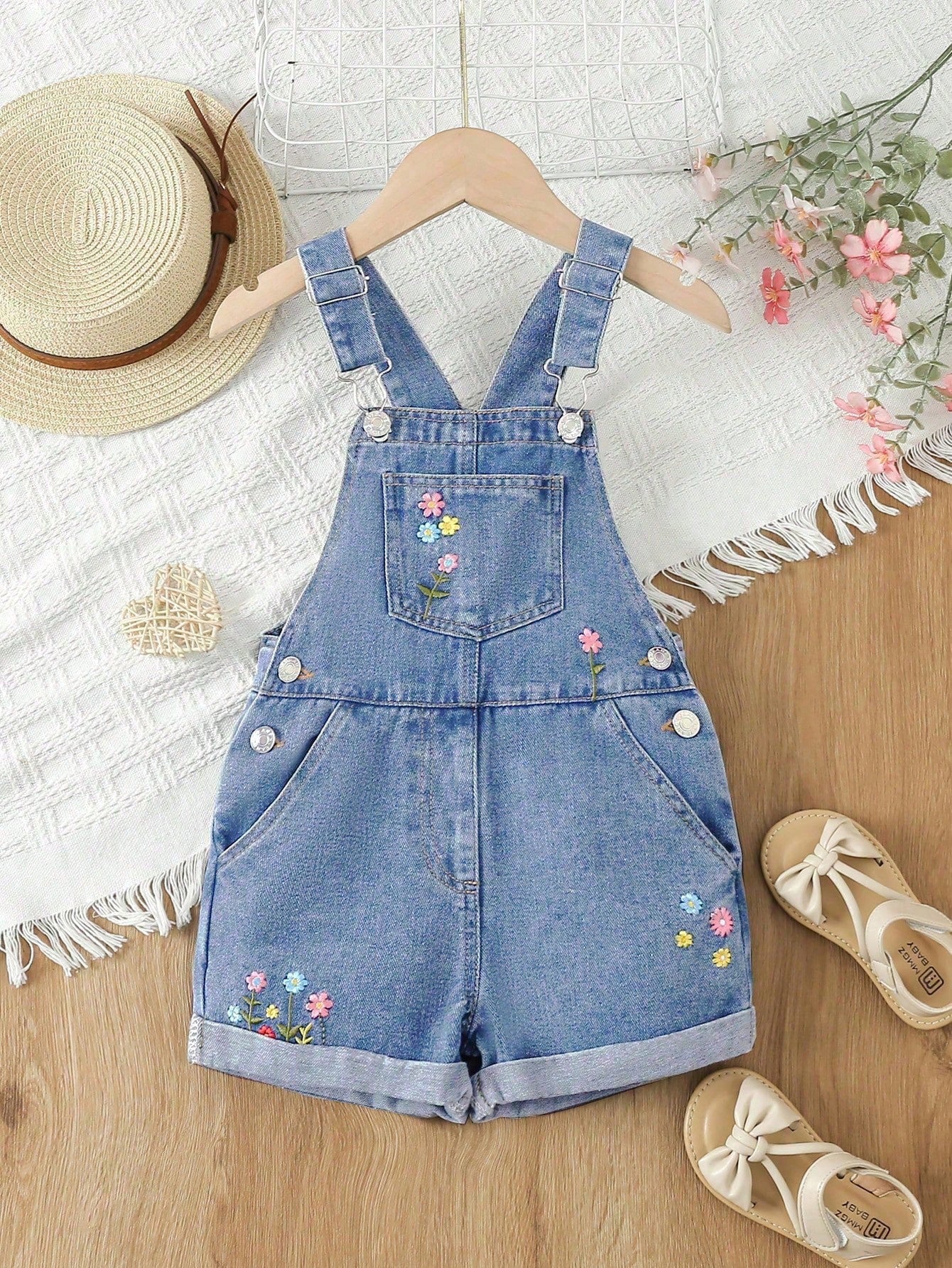 Girls' Sweet Floral Embroidered Denim Overalls Shorts, Daily Wear