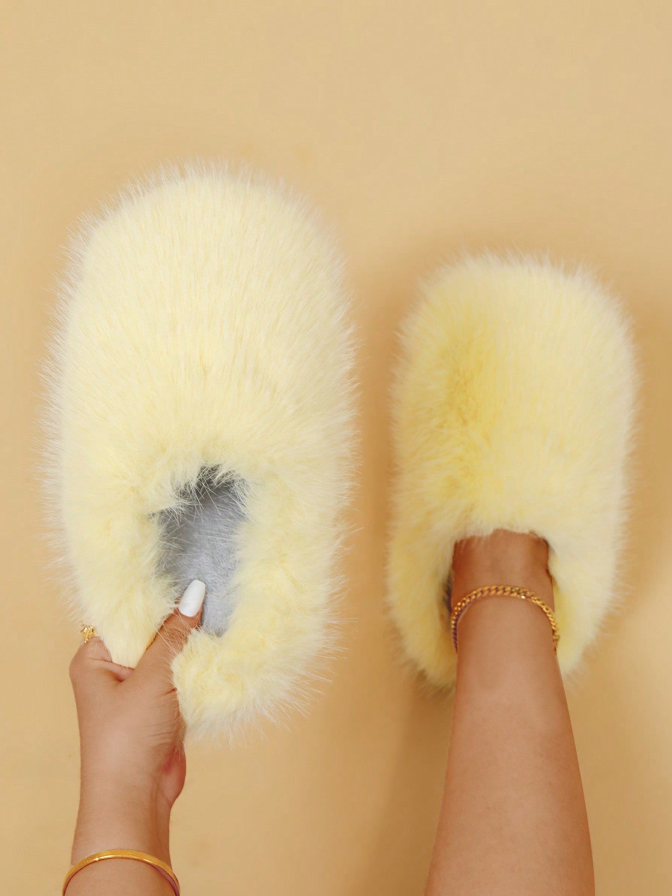 Women's Winter Plush Indoor Home Slippers With Mute Sole For Warmth