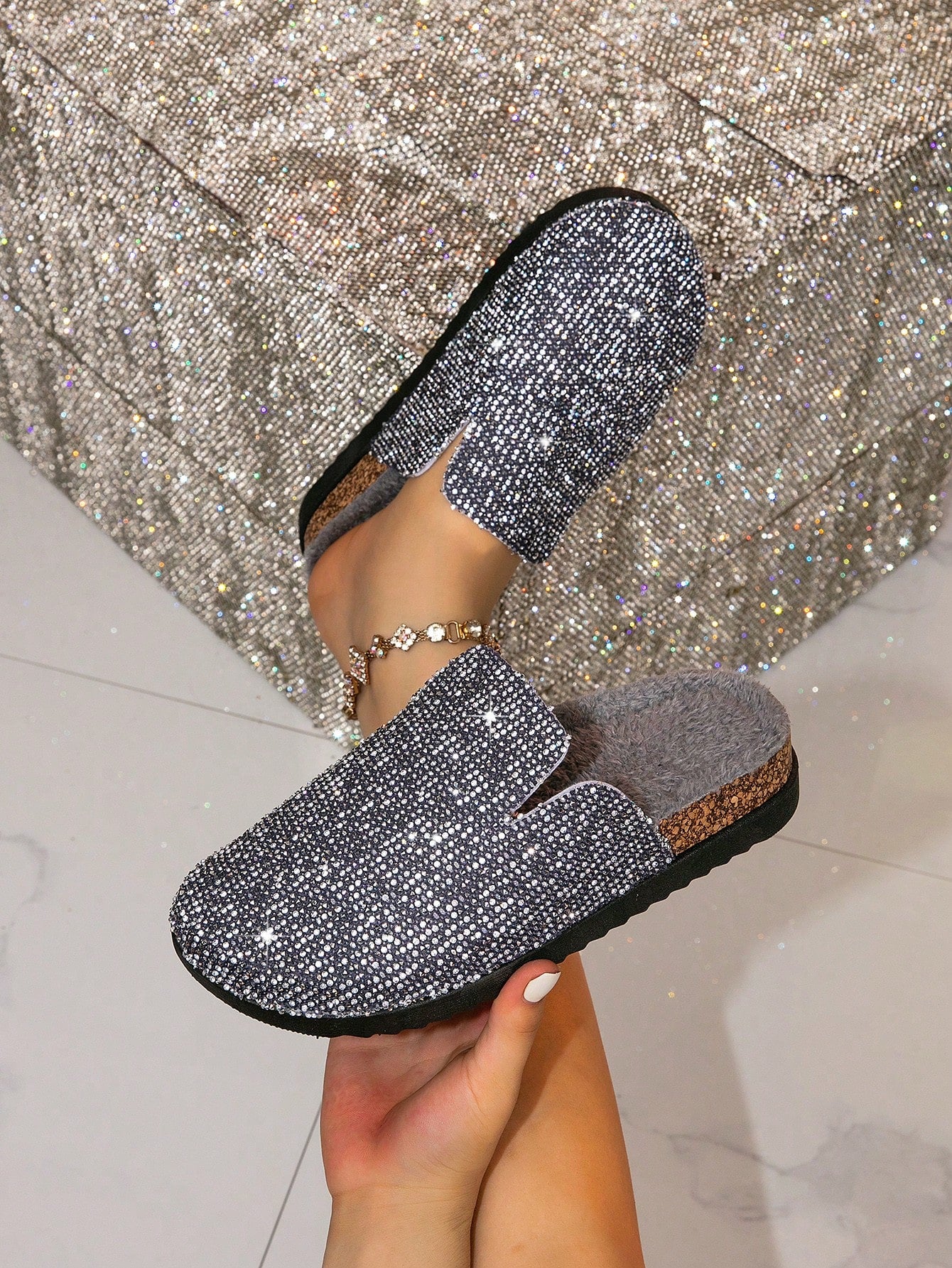 Latest Popular Mule Flat Shoes With Diamond Sparkles, Waterproof And Slip-Resistant, Half-Covered Women's Thick-Soled Sandals, Ladies' Flat Shoes For Casual, At Home, Vacation