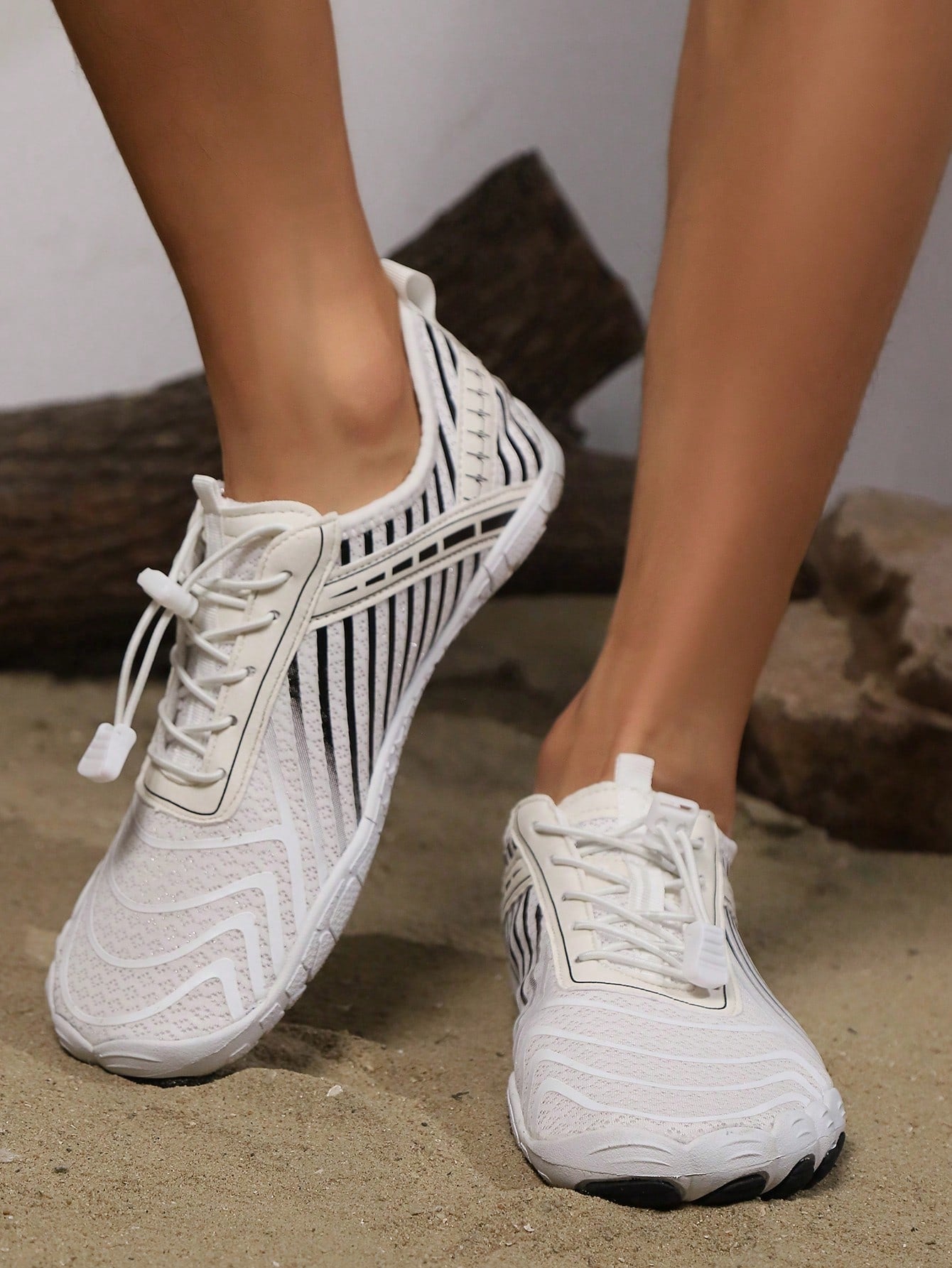 Breathable Lightweight Fashionable Water Shoes For Teens