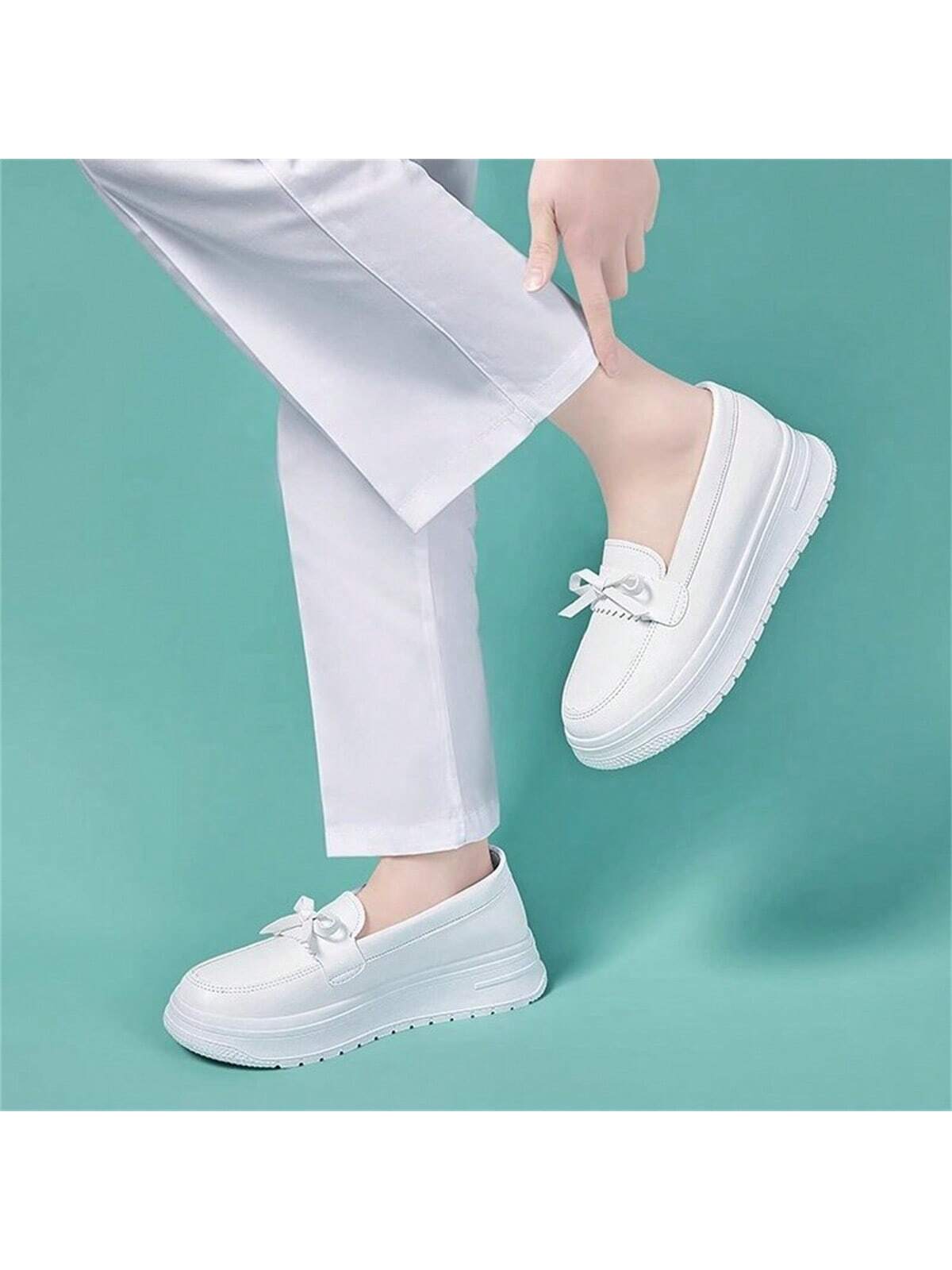 2024 New Flat Round Toe Thick-Soled Loafers, Slip-Resistant And Comfortable Shoes