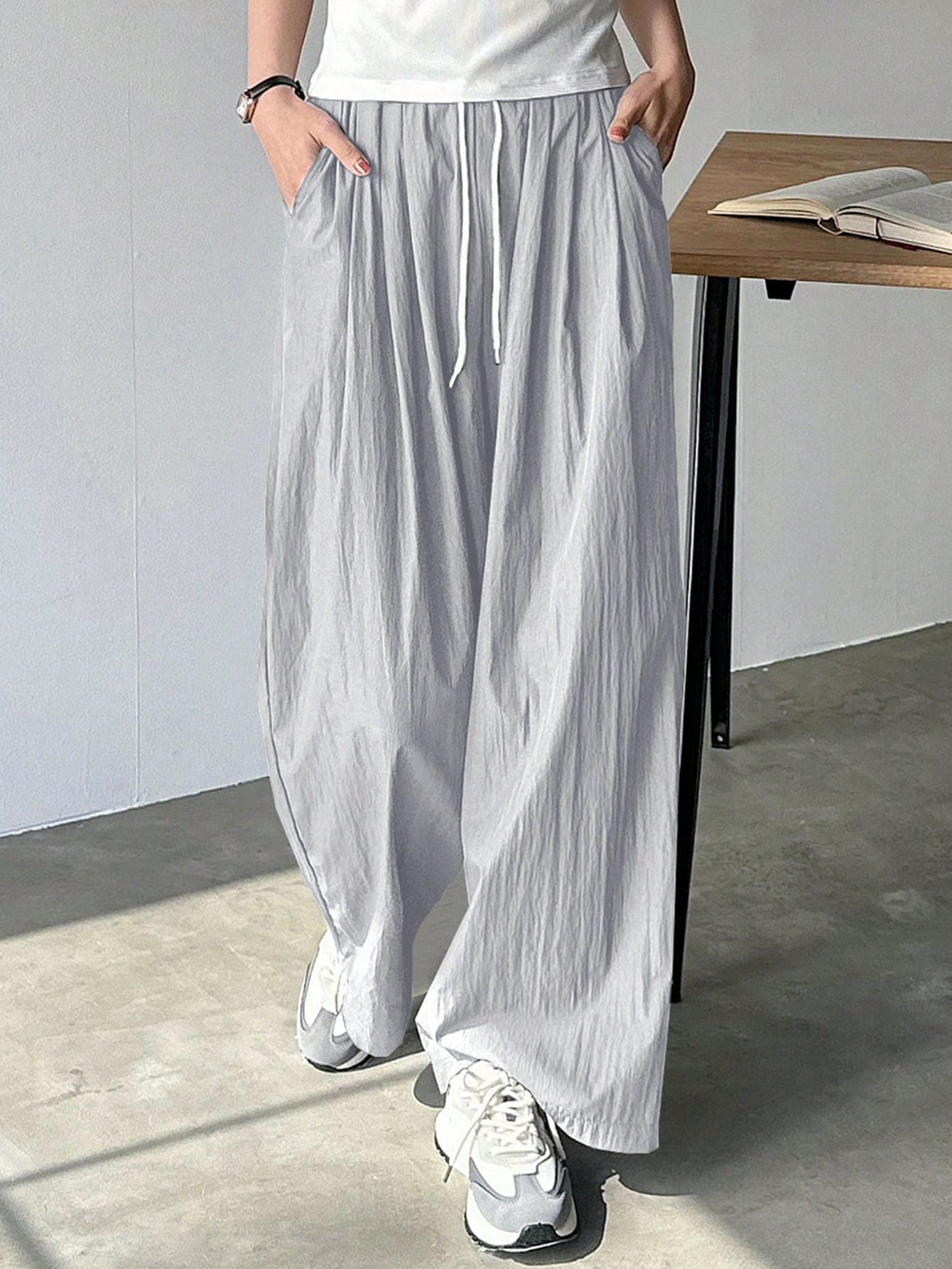 FRIFUL Women Solid Color Minimalist Casual Draw String Straight Leg Pants