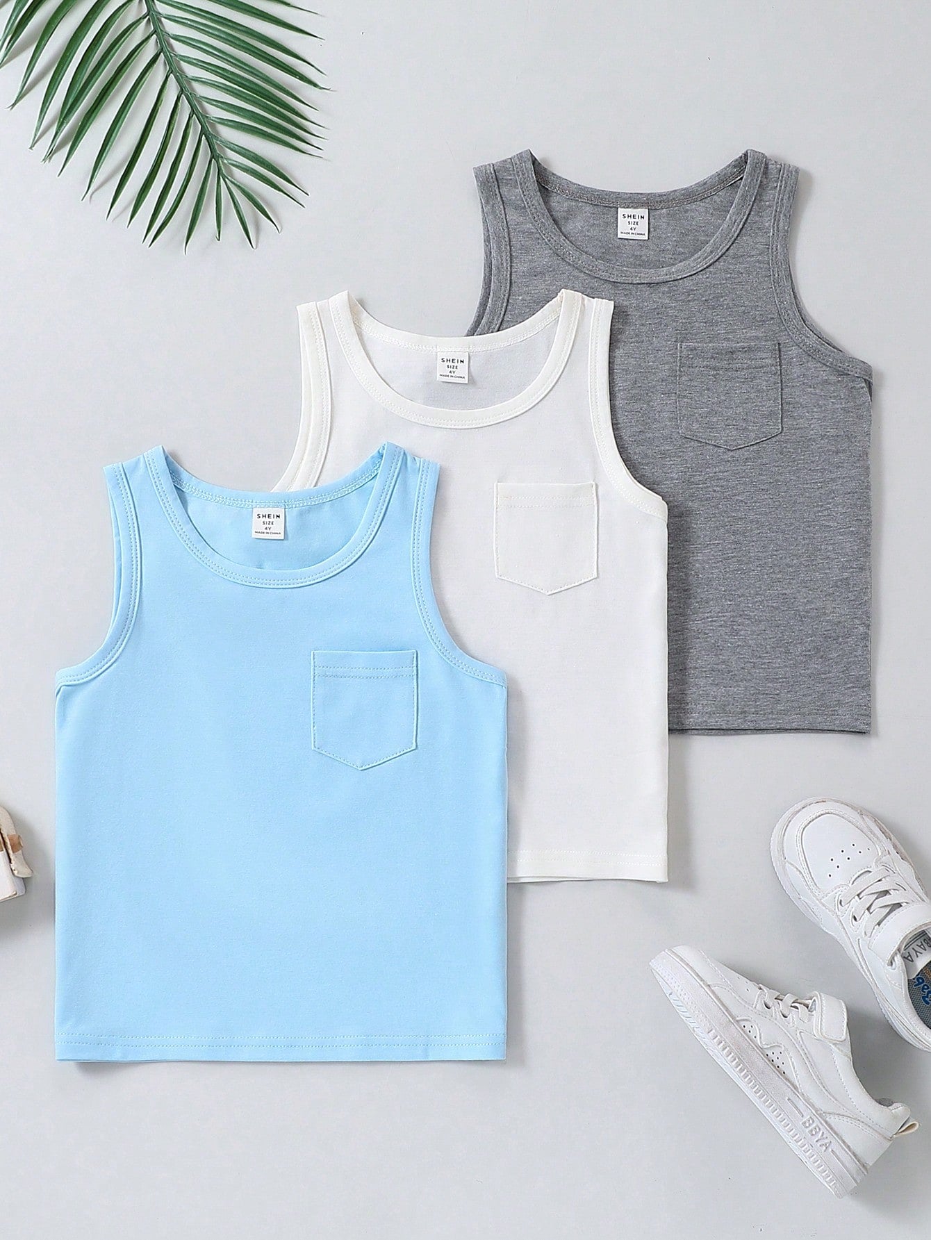 Young Boy Solid Color Sleeveless Vest & Basic Round Neck 3-piece Set For Casual Summer Look