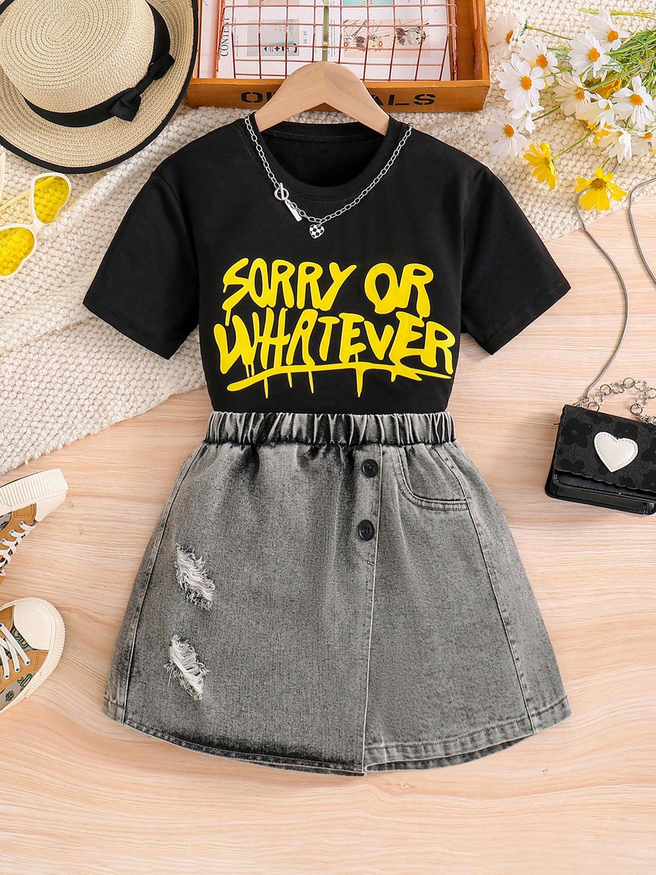 Kids Tween Girls  Slogan Graphic Tee & Ripped Denim Skirt