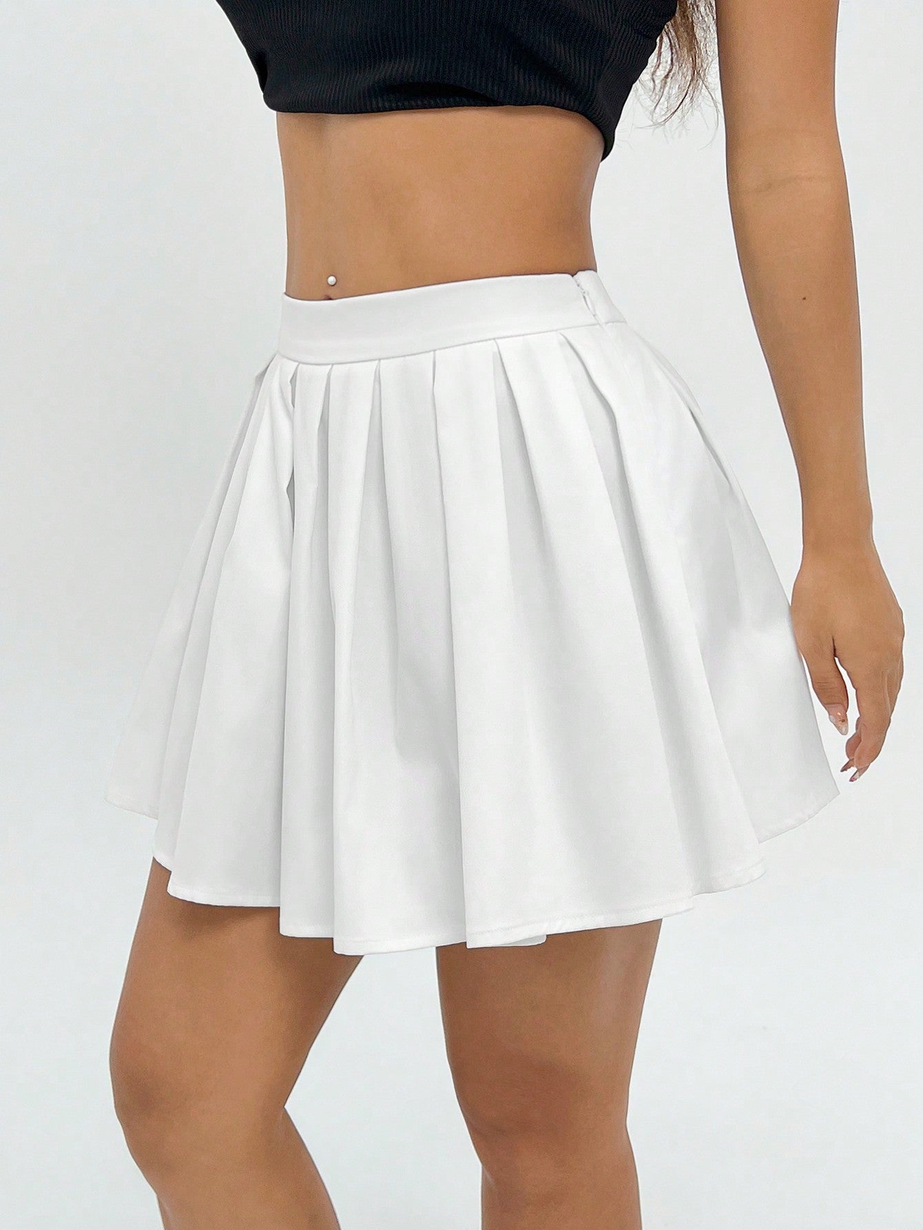 College Style Solid Color Side Zipper Casual White Pleated Skirt