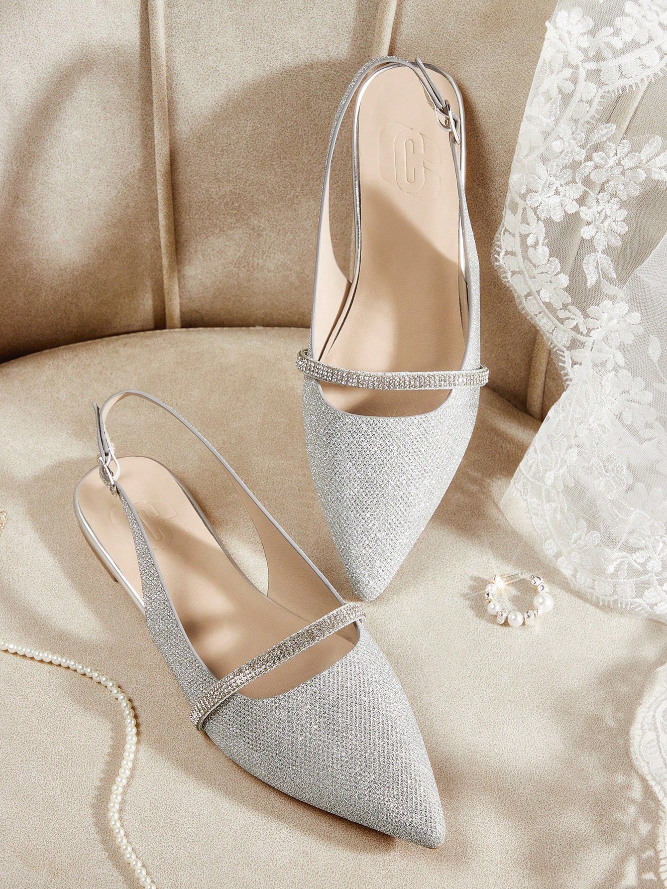 Women's Pointed Toe Flat Shoes With Rhinestone Strap Decoration And Thin Heel