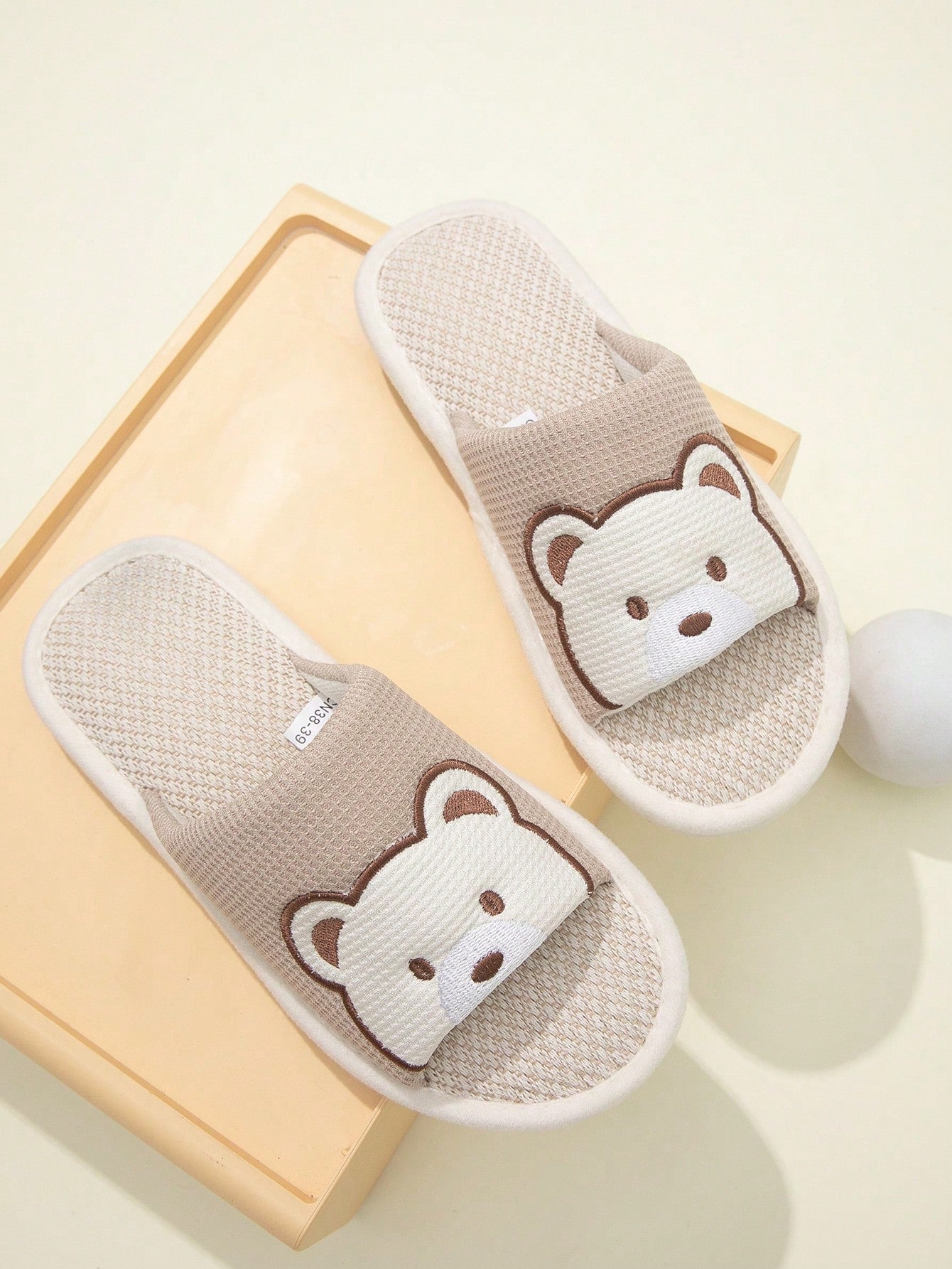 Women's Linen Bottom Comfortable Slippers, All Seasons, Cute Cartoon Embroidered Bear Slippers, Fashionable Lightweight Indoor Slippers, Anti-Slippery, Breathable Open-Toed Slides