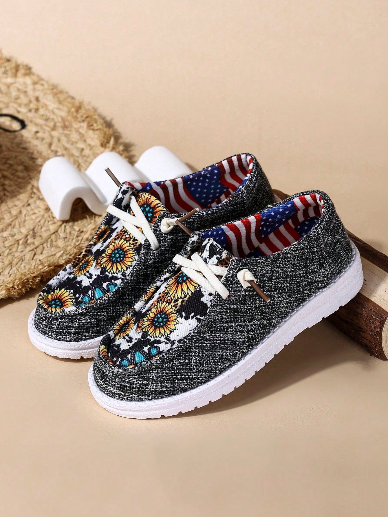 2024 New Arrival Cloth Surface Kids' Sneakers, Lightweight Leopard Print Shoes With Retro Lace-Up Design, Unisex Chinese-Style Sports Shoes, Anti-Slip Soft Bottom Cloth Shoes