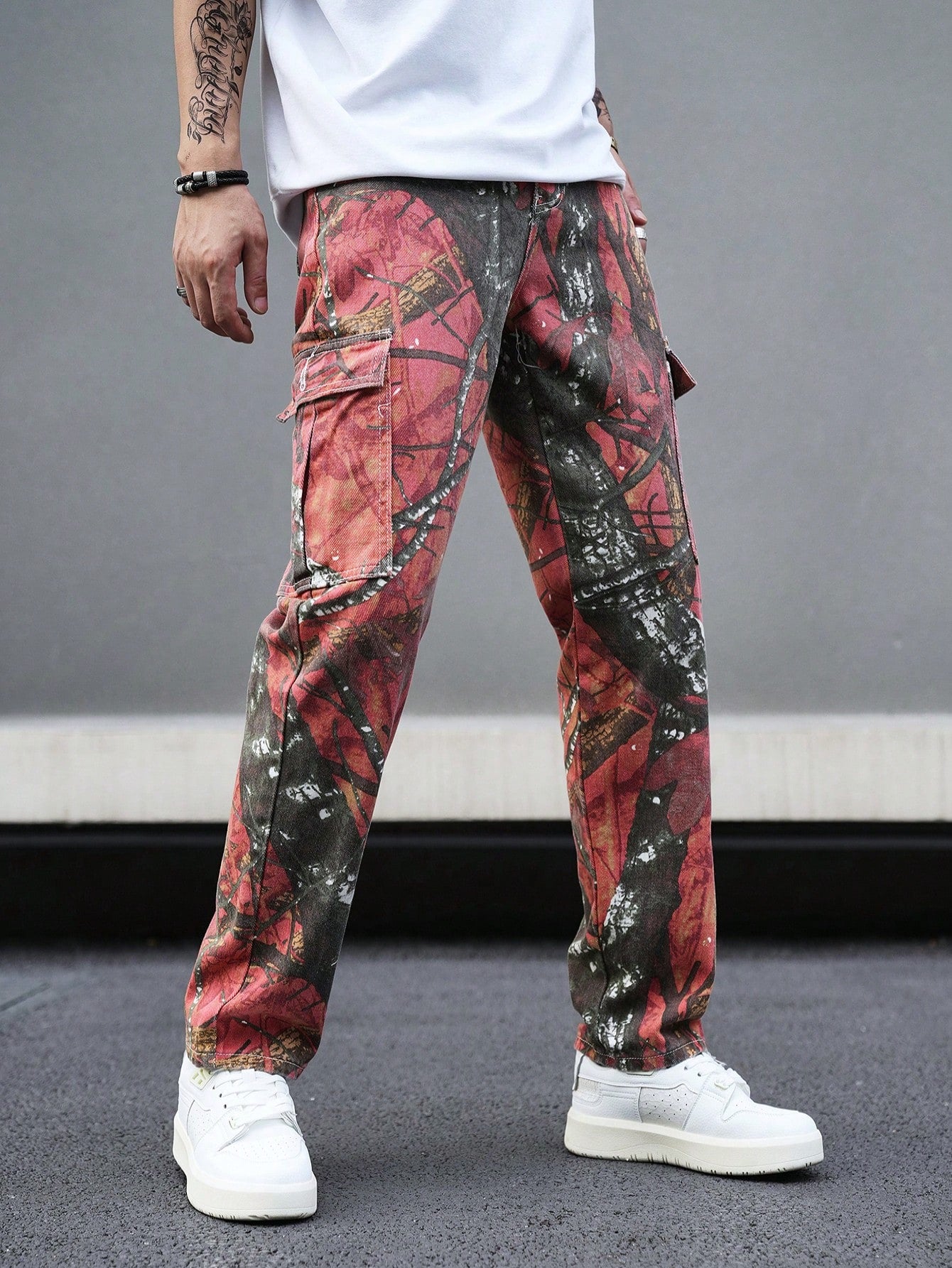 Men Allover Print Zipper Fly Cargo Jeans