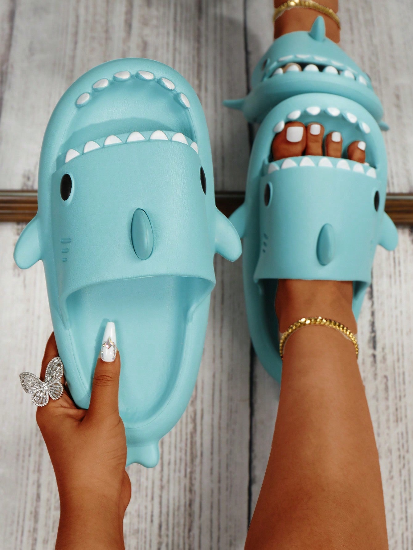 Shark Fun Shaped Open-Toe Thick Sole Slippers, Couple's Slippers With Anti-Skid Soles, Perfect For Beach/Summer Wear