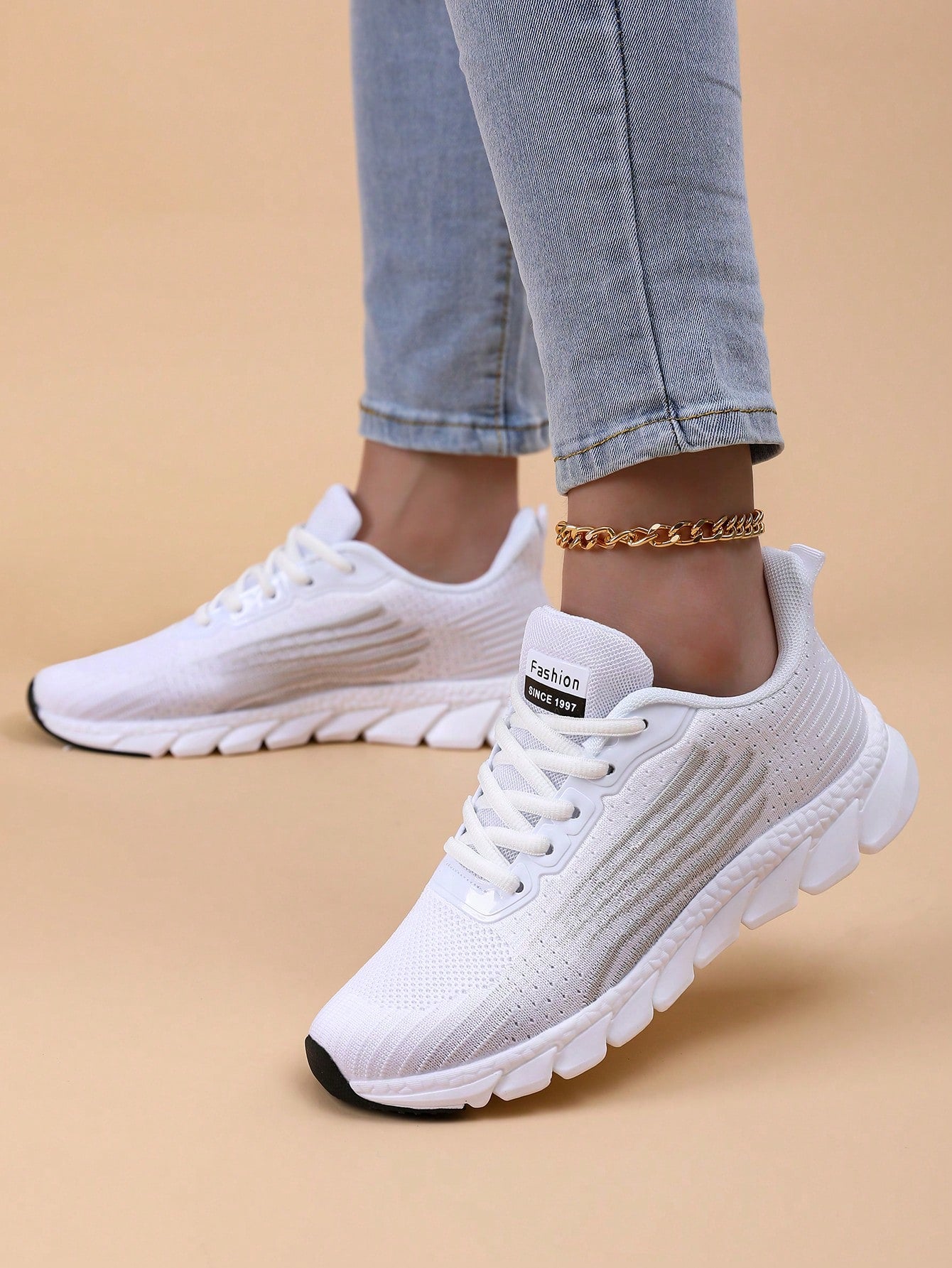 Women's Breathable Knitted Thick-Soled Sports Shoes, Casual Outdoor Lace-Up Shoes, Comfortable Low-Cut Sneakers