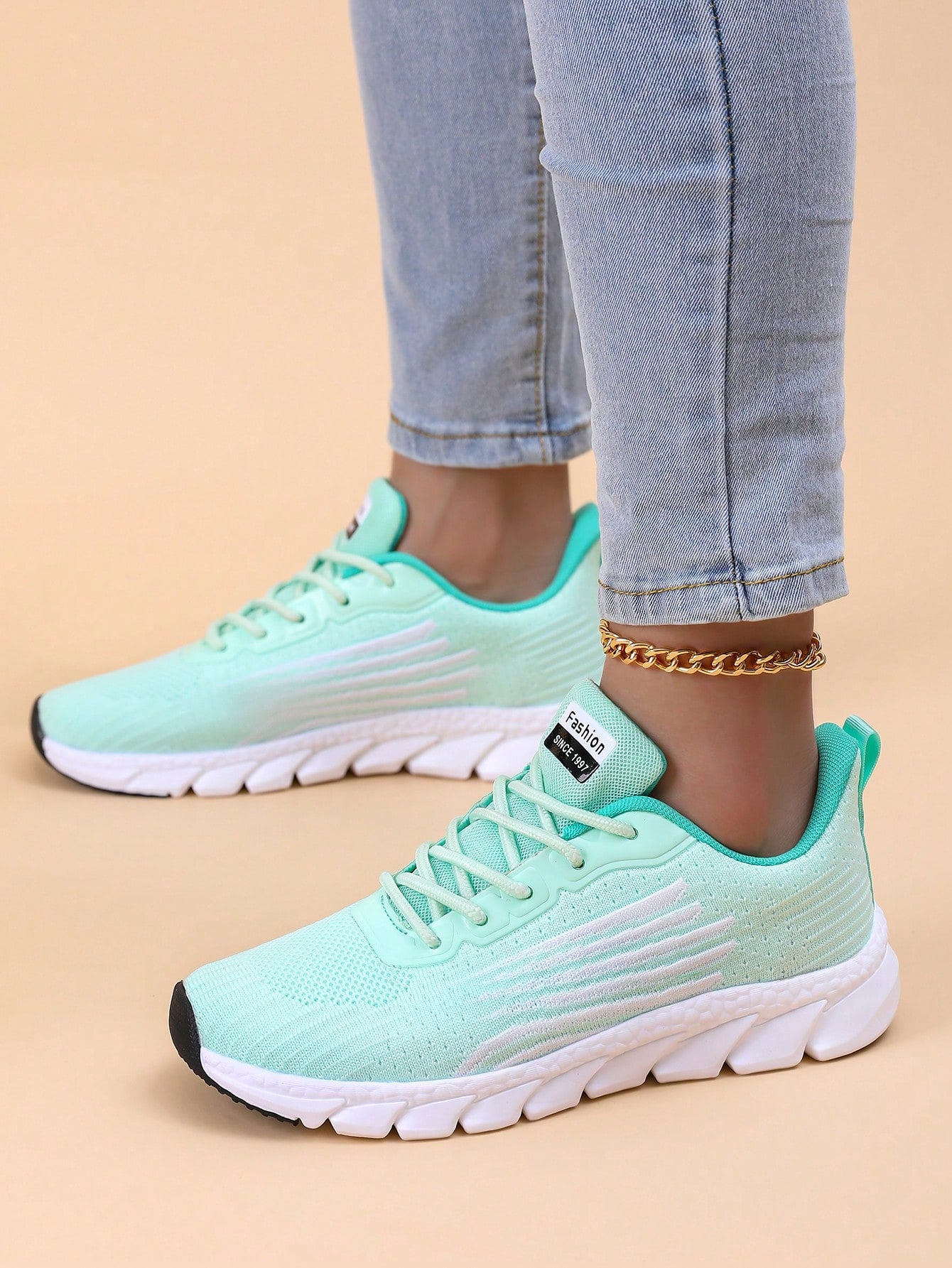 Women's Breathable Knitted Thick-Soled Sports Shoes, Casual Outdoor Lace-Up Shoes, Comfortable Low-Cut Sneakers