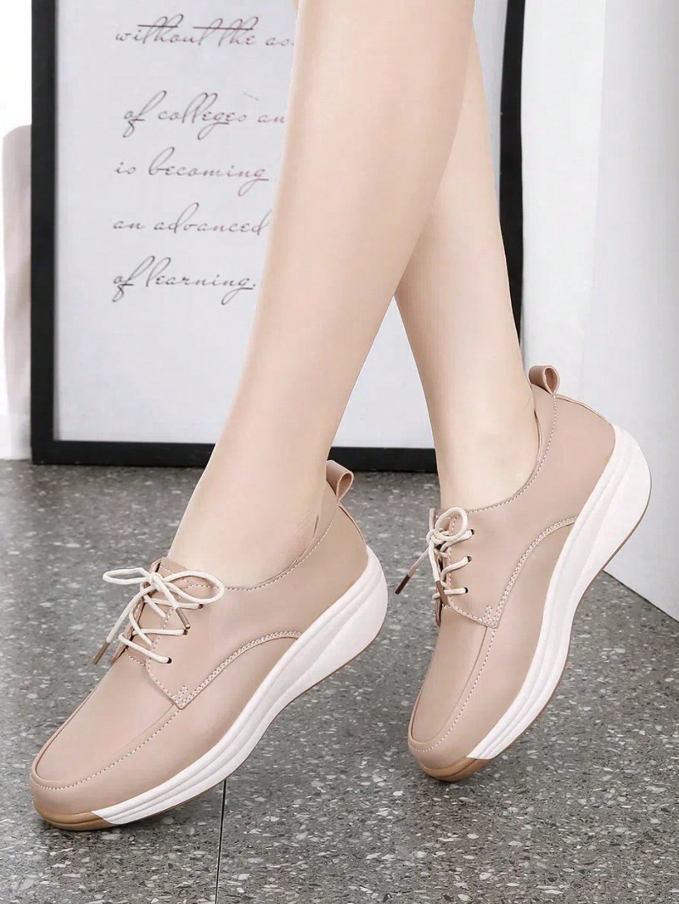 Women's Thick Heel Platform Loafers, Spring And Autumn, Hand-Sewn, Solid Color Lace-Up Shoes, Simple Style