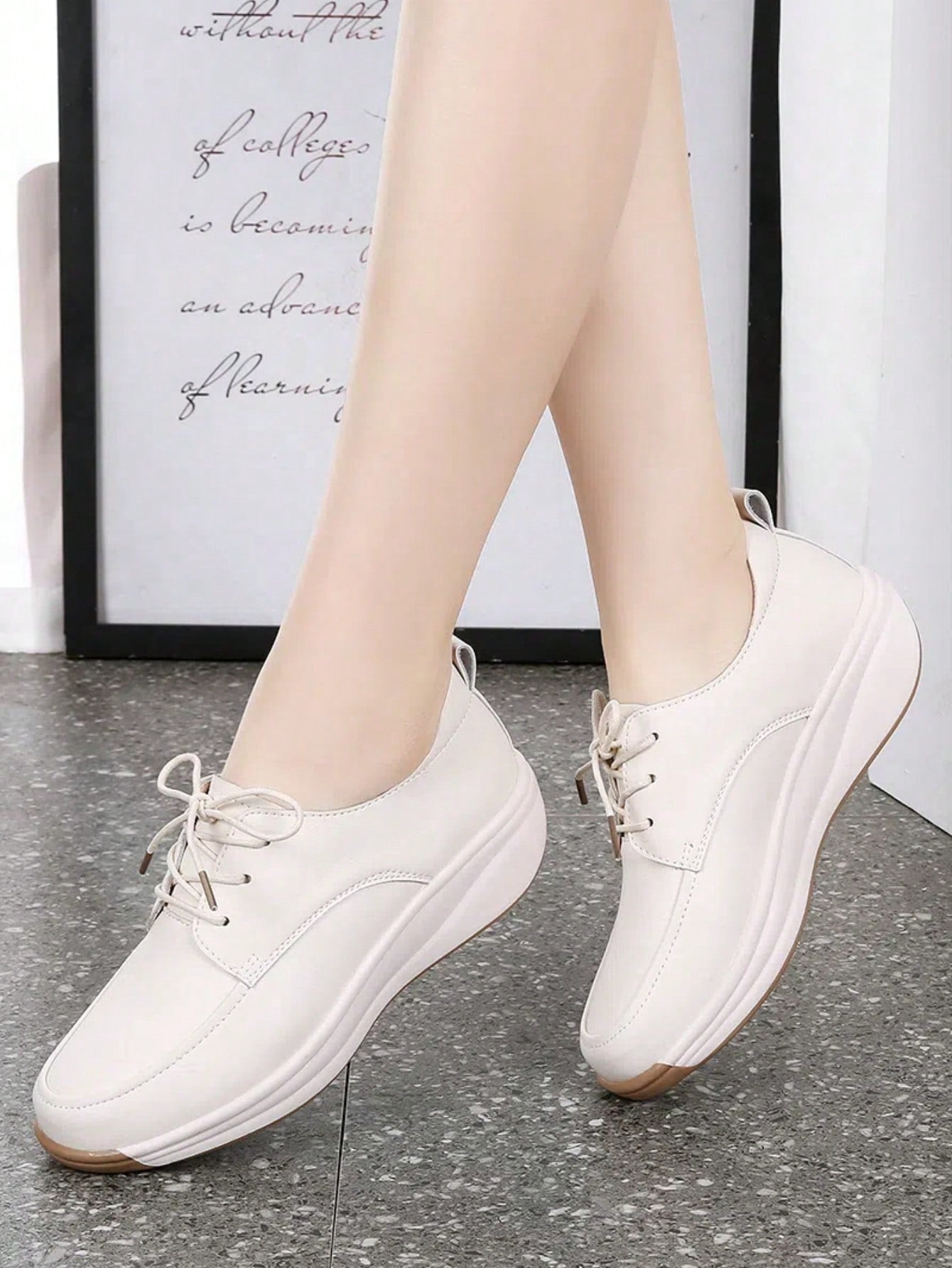 Women's Thick Heel Platform Loafers, Spring And Autumn, Hand-Sewn, Solid Color Lace-Up Shoes, Simple Style