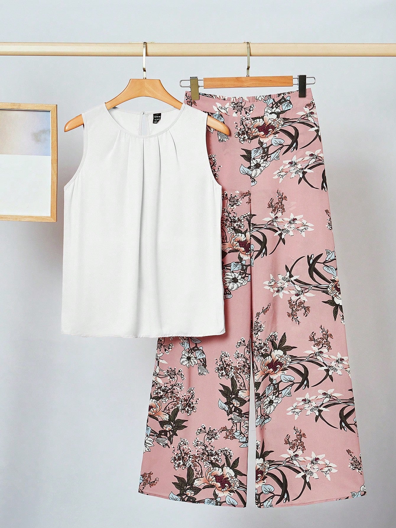 Elegant Women's Pink Chiffon Solid Color Top And Flower Wide Leg Pants Set