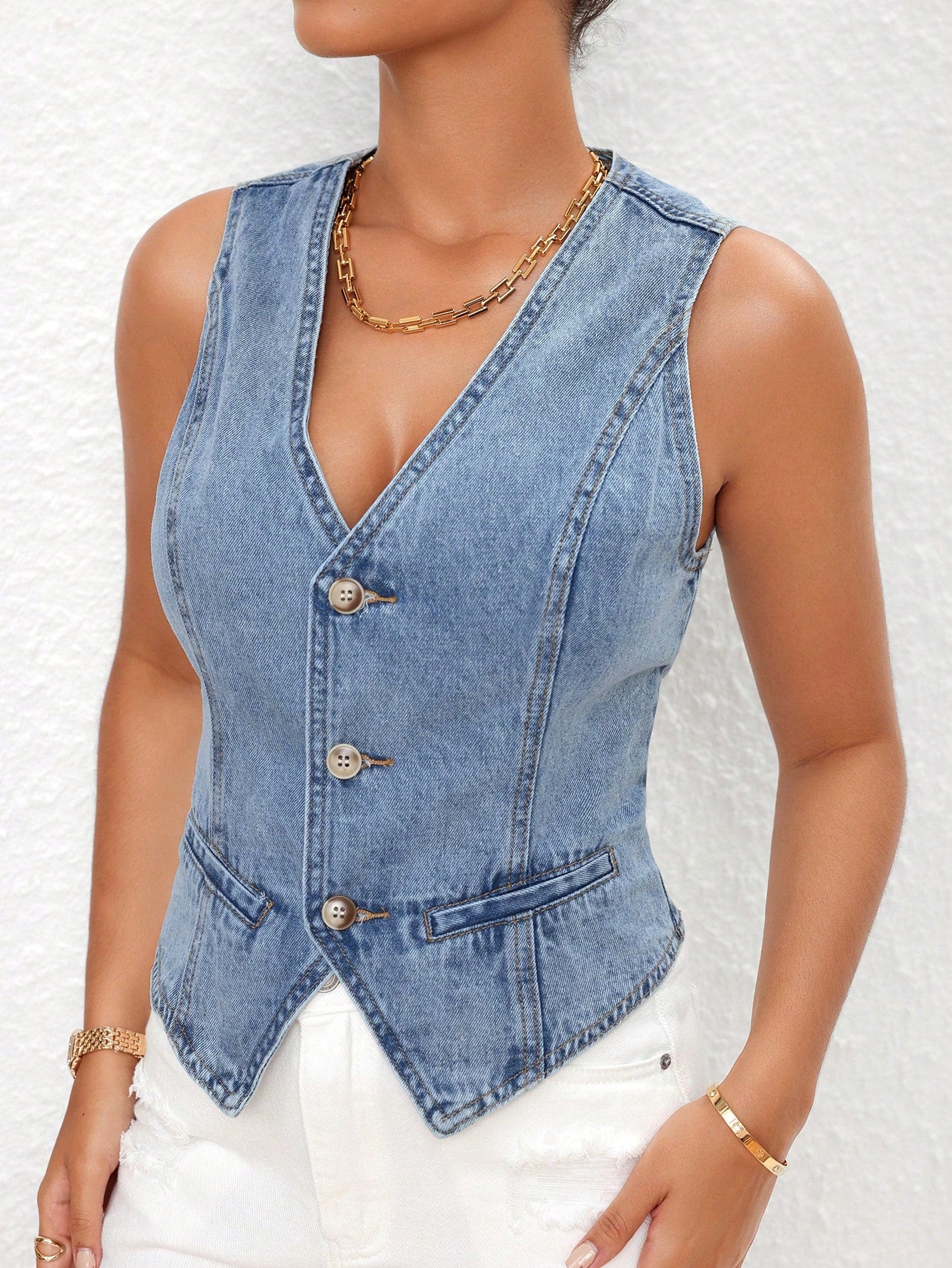 Women's Sleeveless Denim Jacket