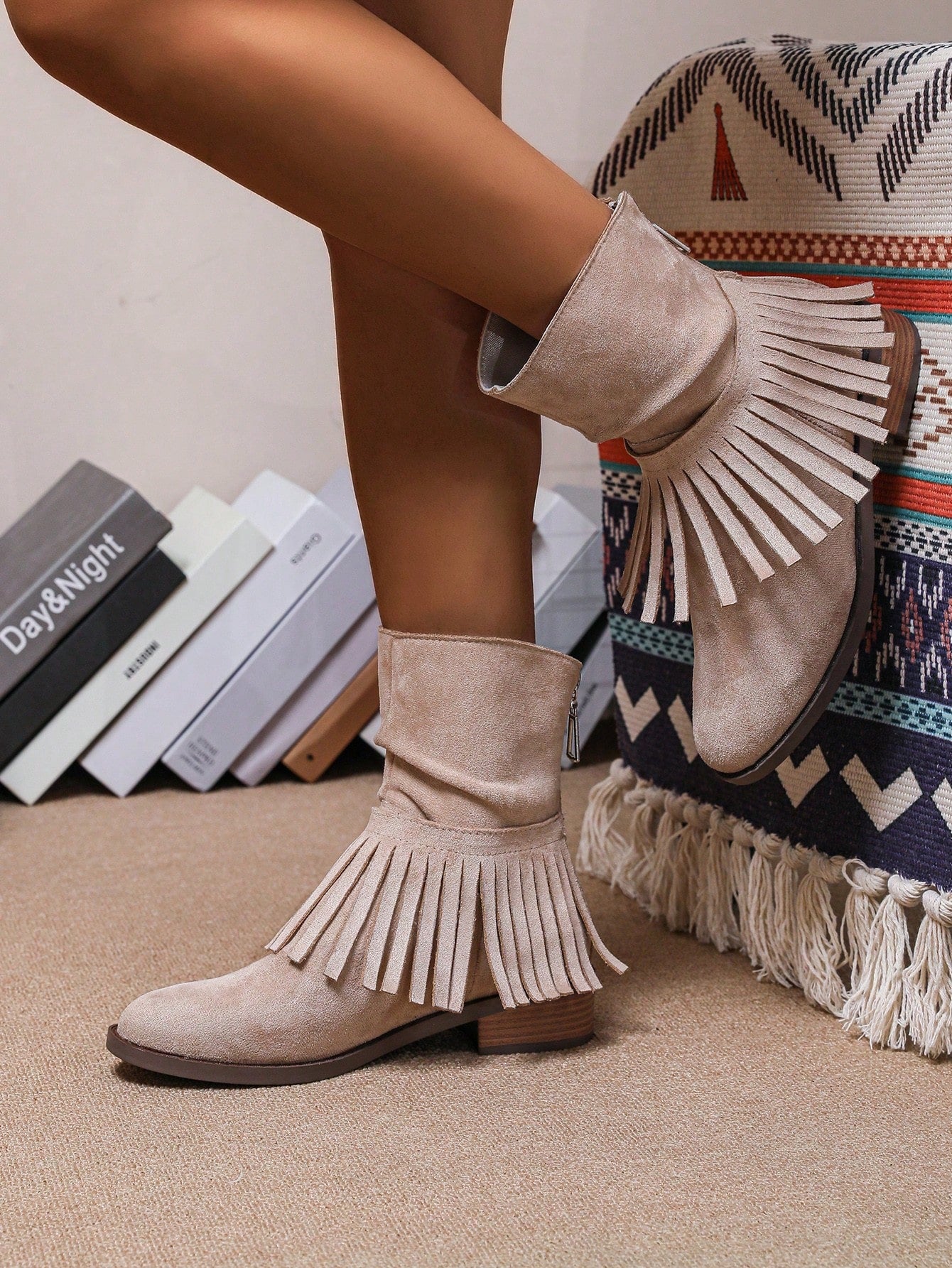 New Women's Casual Pointed Toe Fringed Suede Chunky Heel Slouch Boots, Slimming