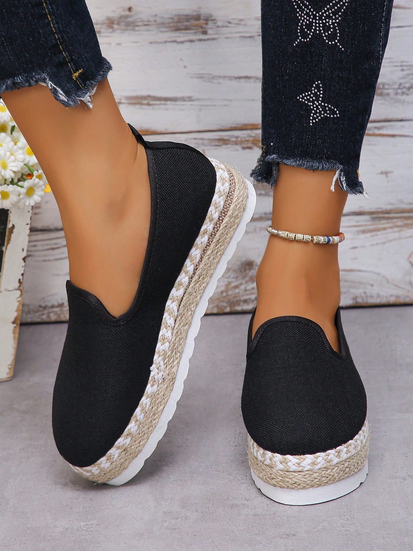 Fashionable Sequined Women Wedge Heel Thick Sole Shoes, Breathable For All Seasons