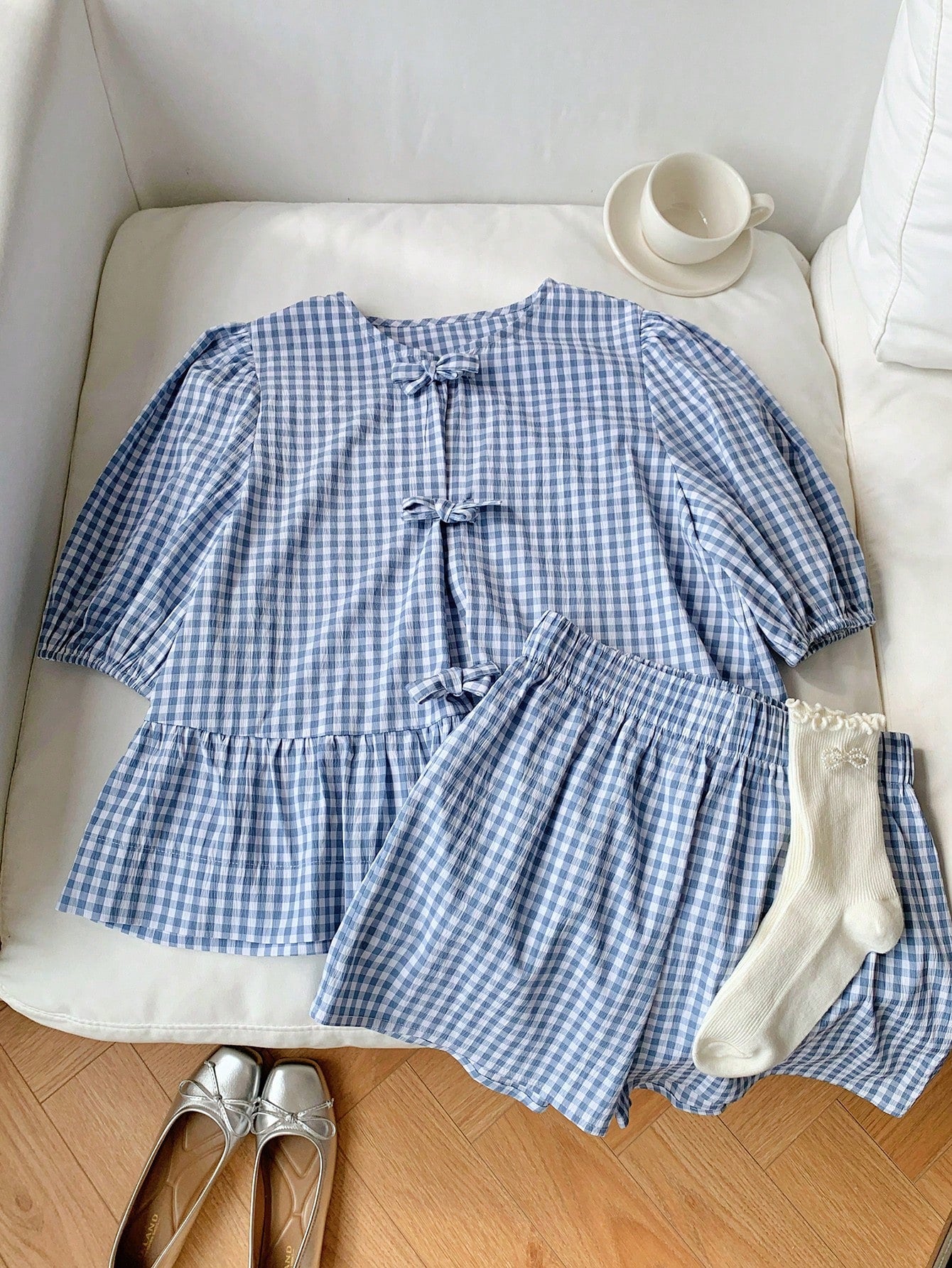 Ladies' Round Neck Plaid Printed Puff Sleeve Tie-Up Top And Shorts Set