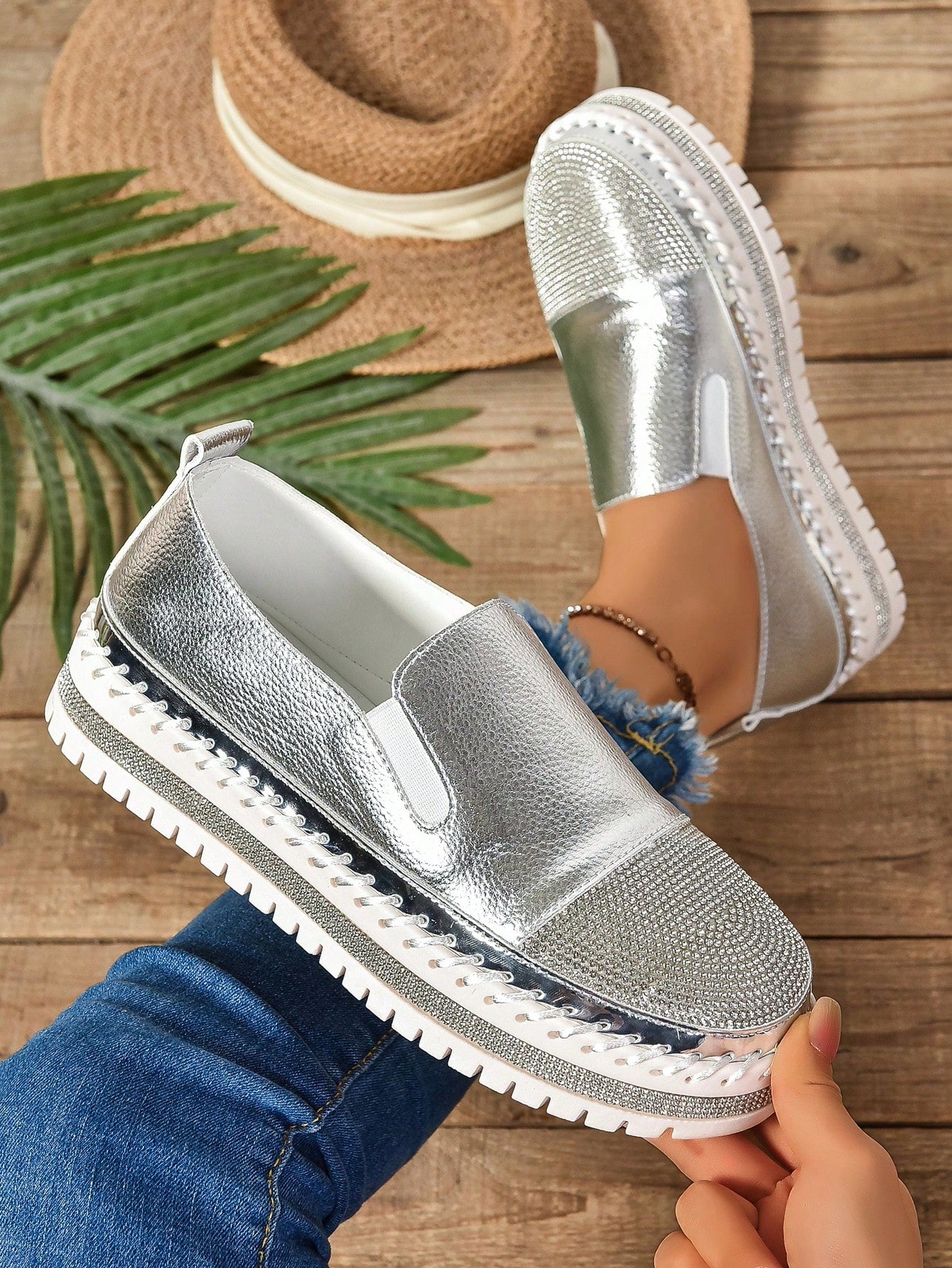 Women's Loafers, Spring And Autumn, Slip-On, Thick-Soled, Slouchy Shoes, Soft Leather, Flat, Crystal Shoes