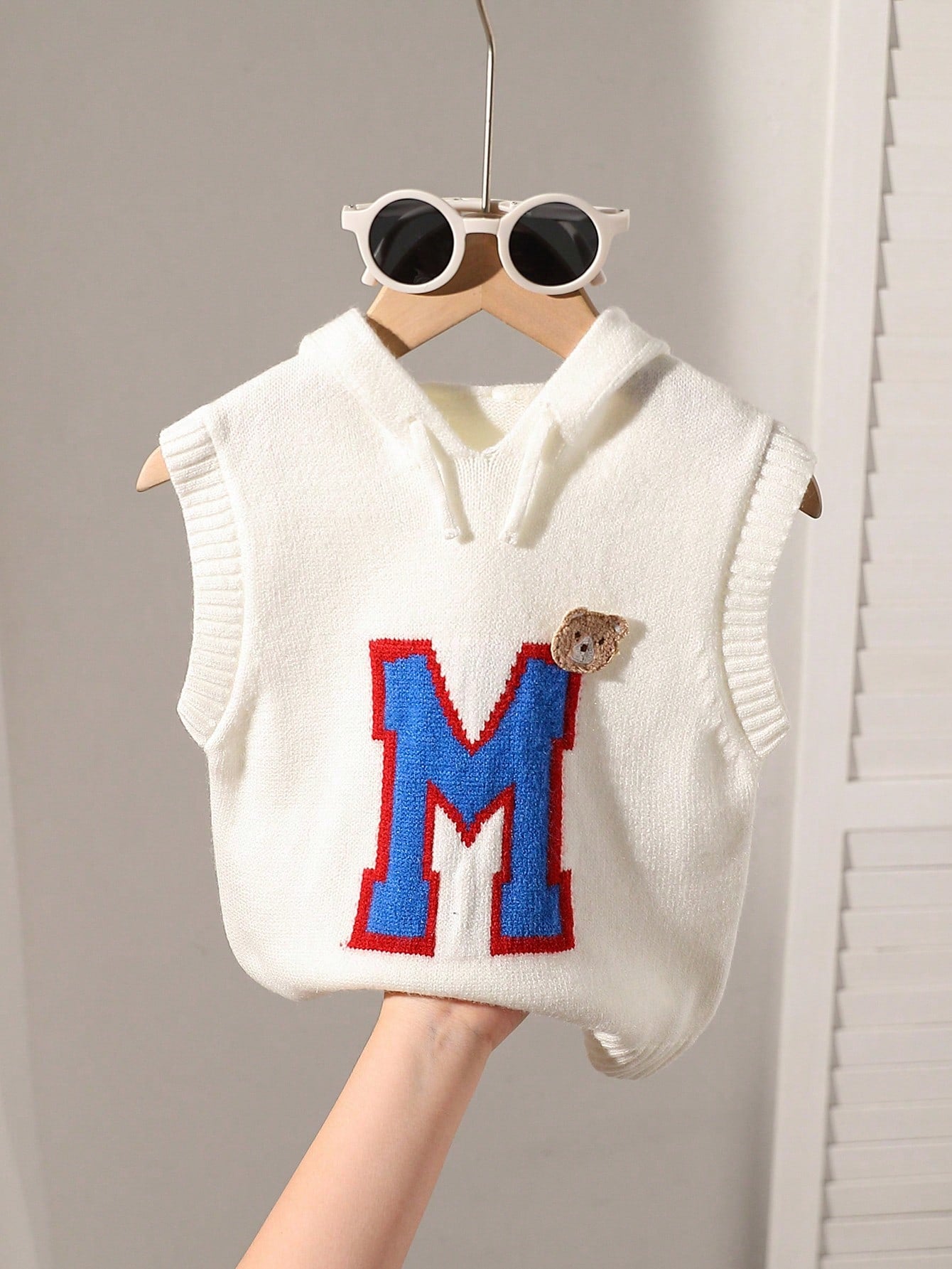 Young Boys' Sleeveless Basic Sweater With Letter Detail