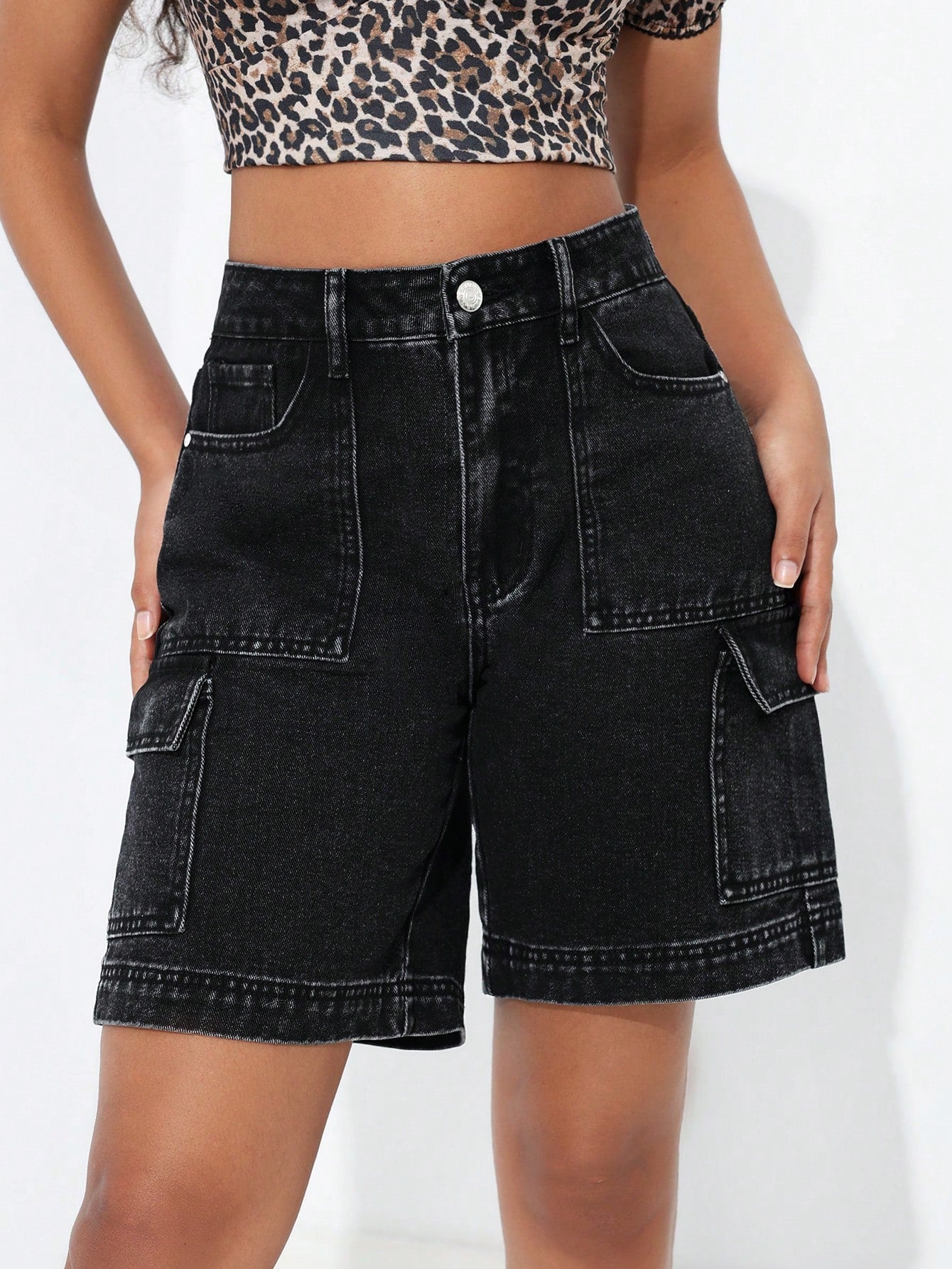 Women's Cargo Pocket Denim Shorts