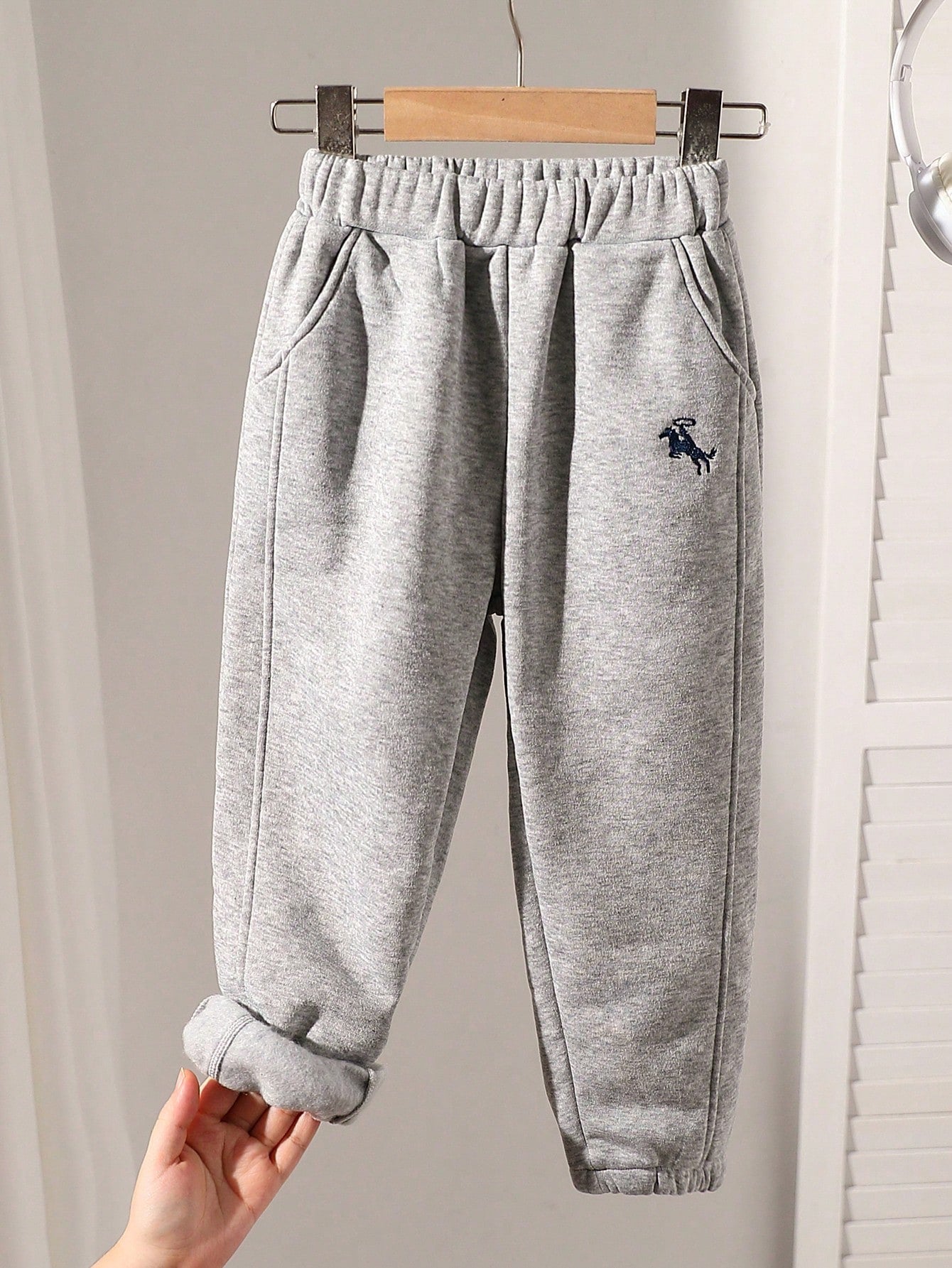 Boys' Casual Pants In Gentleman Style, Warm Fleece Lining And Cute Simple Design, Suitable For Autumn, Spring And Winter. Comfortable For 4-7 Years Old Boys To Wear For Various Occasions, Such As Going To School, Or Sports.