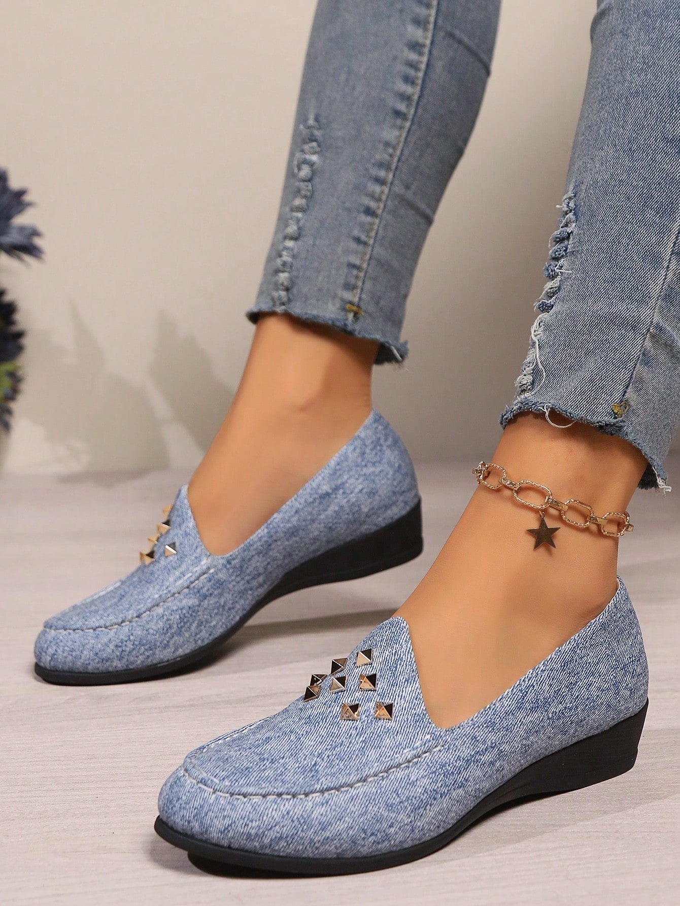 2024 New Women's Fashionable Casual Rhinestone Flat Shoes Comfortable Soft Bottom Shoes