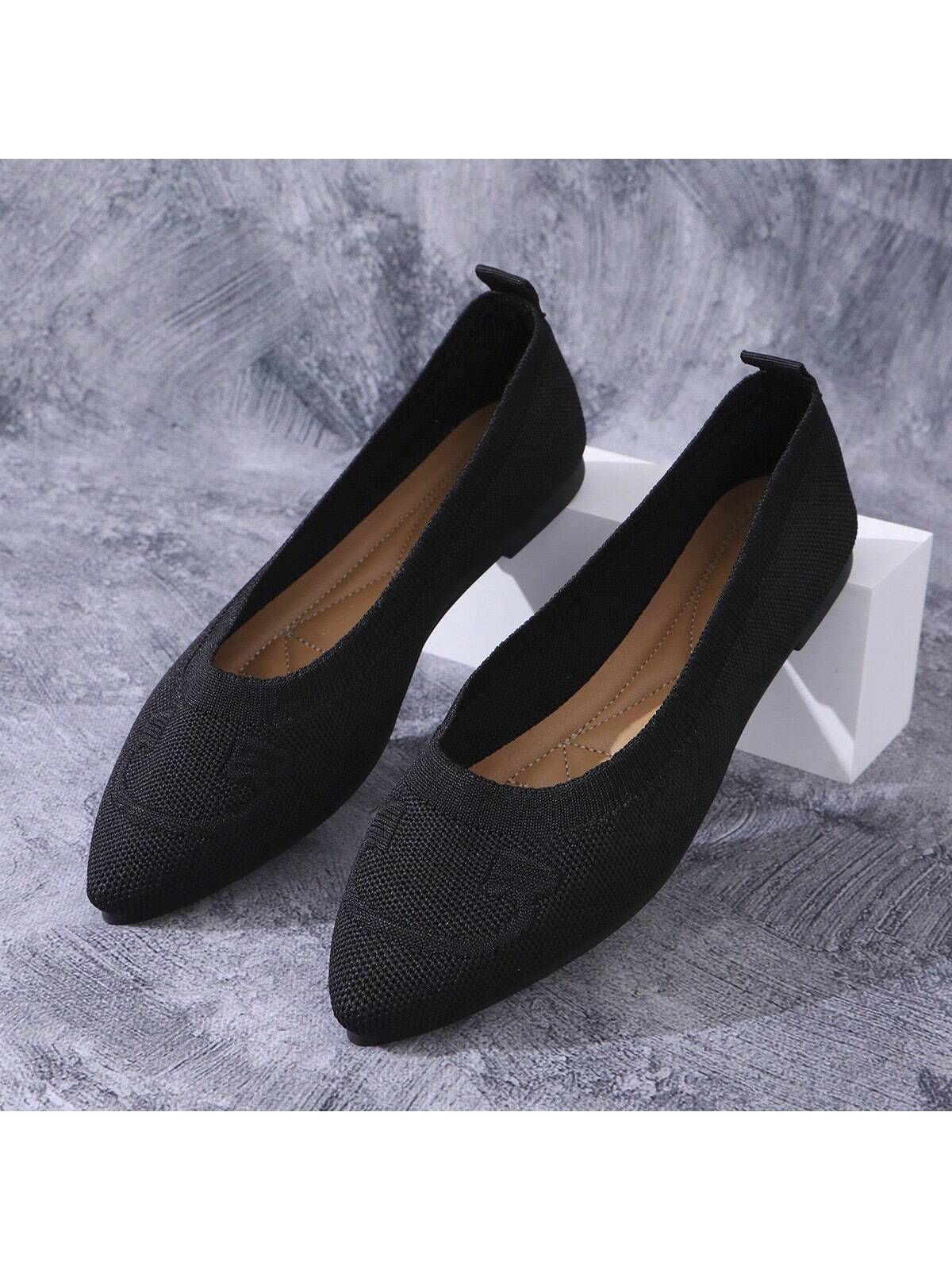 2024 Spring New Soft Bottom Shallow Pointed-Toe Breathable Flat Solid Color Hollow-Out Knit Women's Loafers