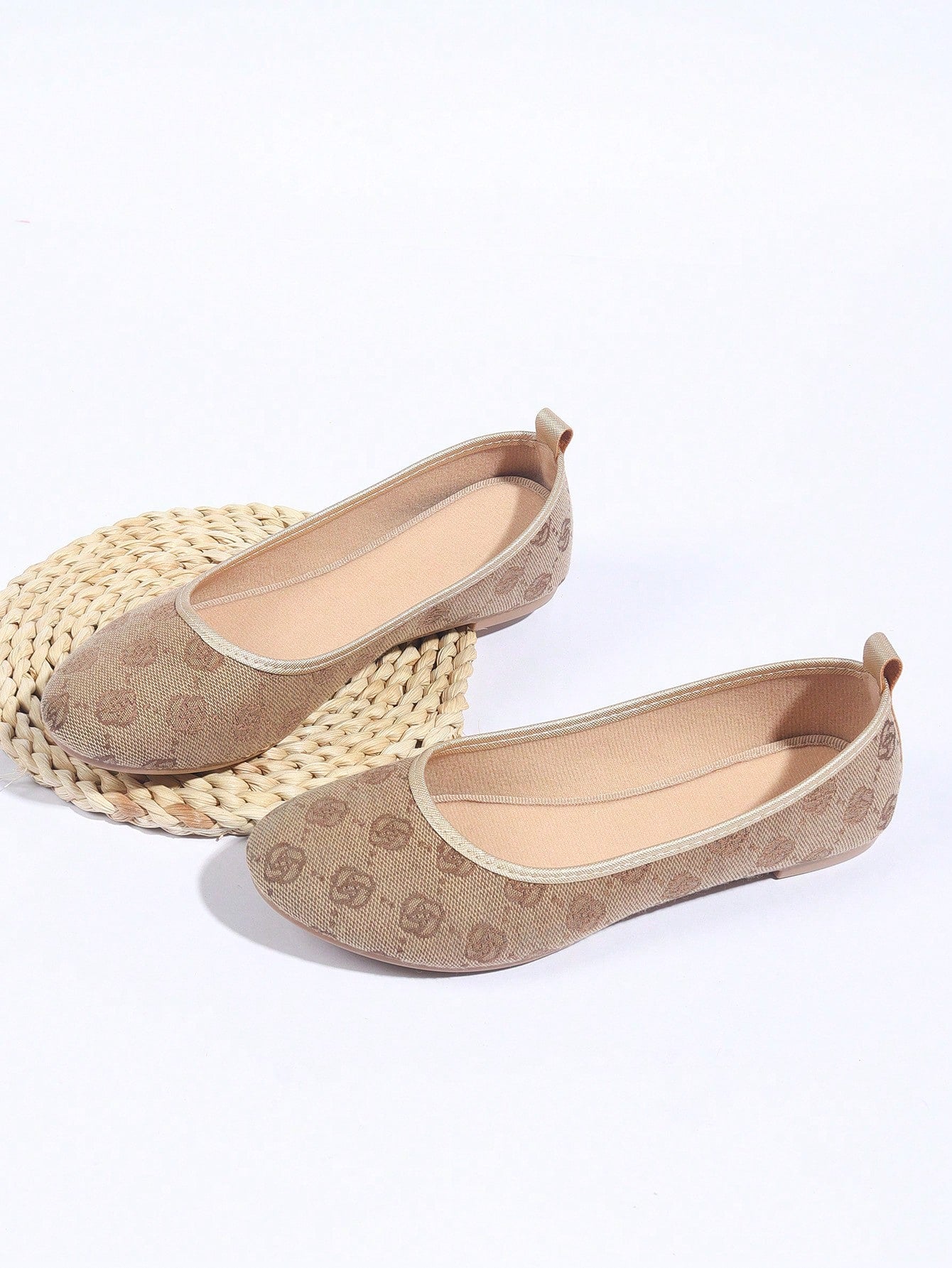 Ladies' Spring And Summer Fashionable, Casual, Comfortable Flat Shoes