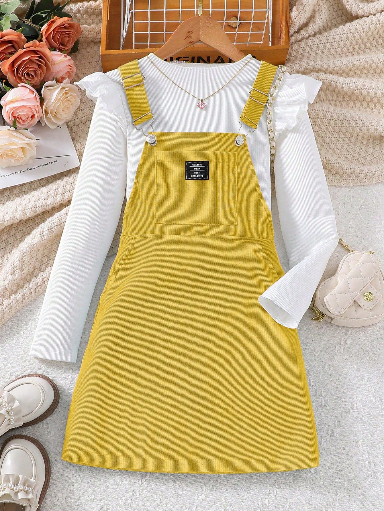 Tween Girl Letter Patched Detail Corduroy Overall Dress Without Tee