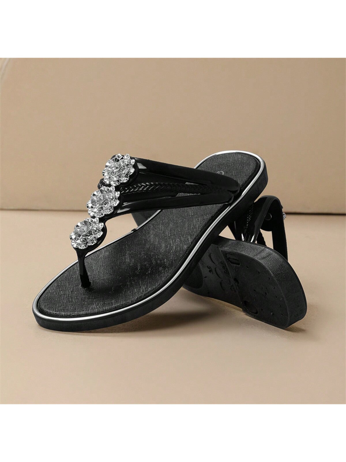 Women Sandals, Flat Shoes, Outer Slippers, Summer Flats, Three Flowers Decoration, Home Indoor Slippers, Sandals Female Beach