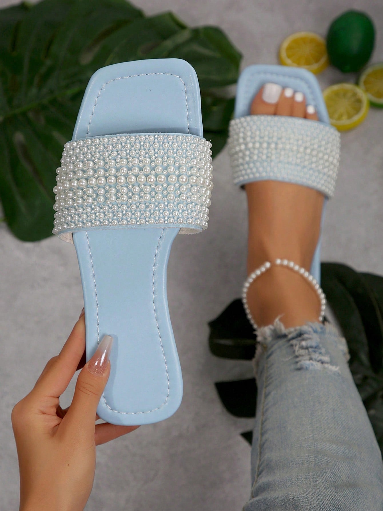 Women Pearl Decor Flat Sandals, Four Size Options Of Gradient Pearls, Luxurious Summer Casual Fashionable Anti-Slip Slippers