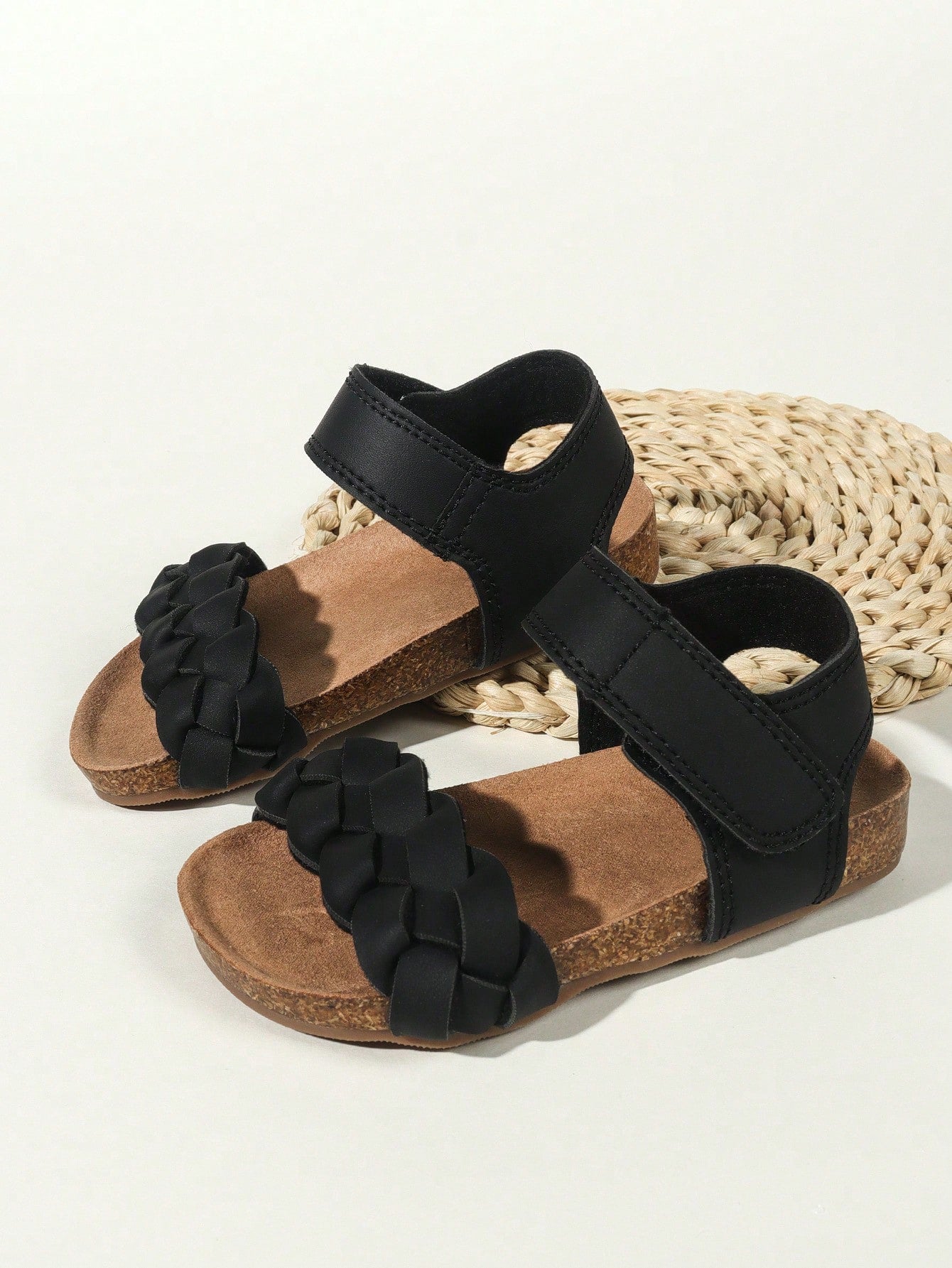 2024 Summer Versatile Girls' Pu Leather Roman Sandals, With Back Strap Design, Soft & Breathable, Anti-Slip Sole, Lightweight