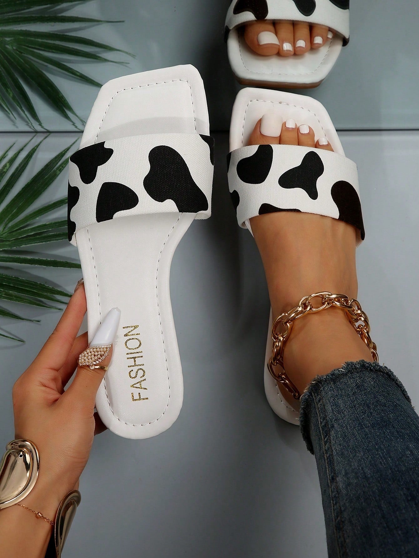 Women Cow Pattern Flat Sandals, Fashion Outdoor Canvas Slide Sandals