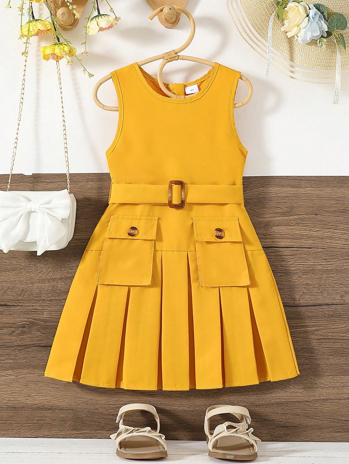 Young Girl Summer Sleeveless Pleated Utility Pocket Casual Dress With Round Neckline