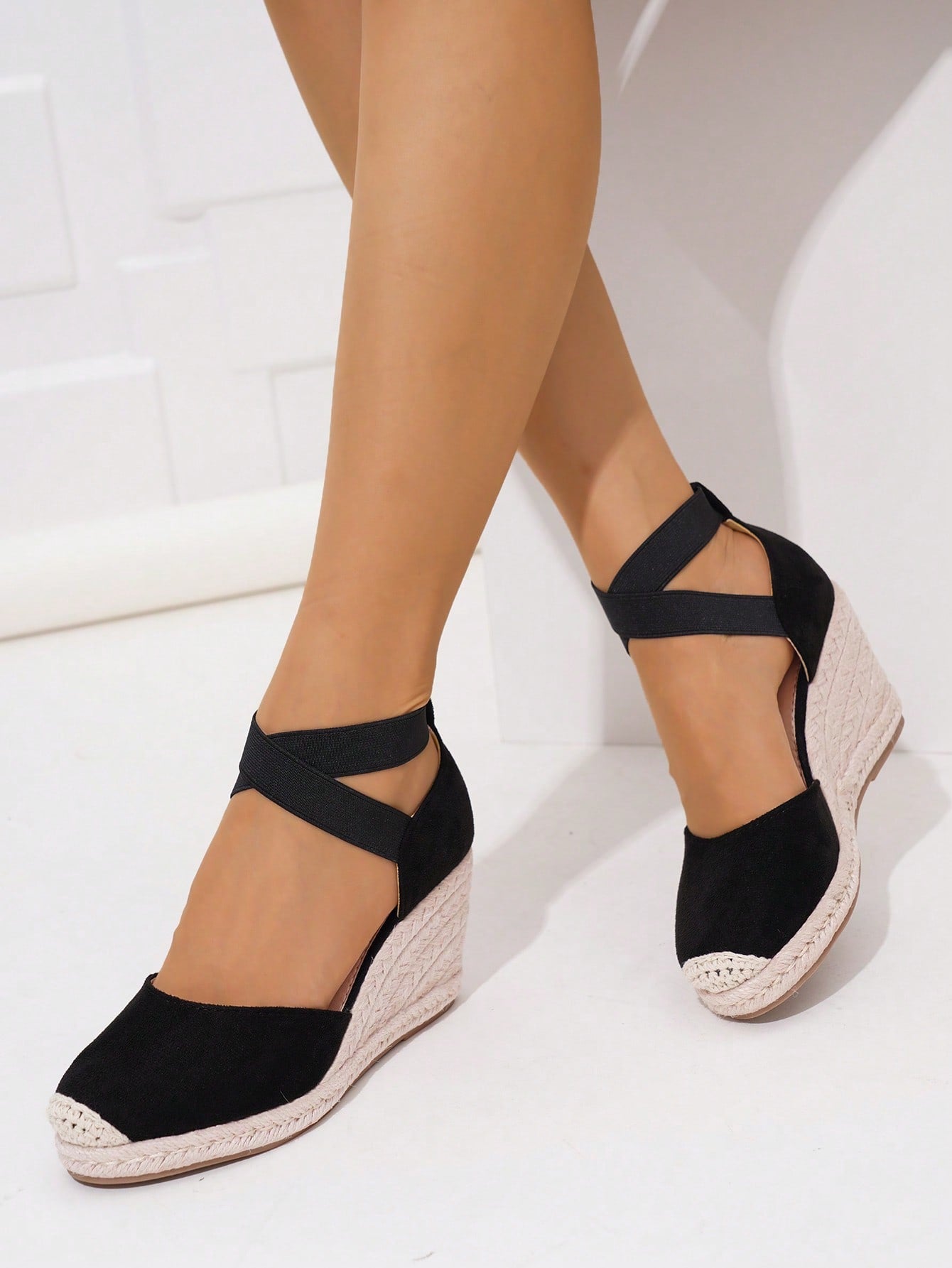 Fashionable Ladies Casual Vacation Woven Wedge Heel Sandals