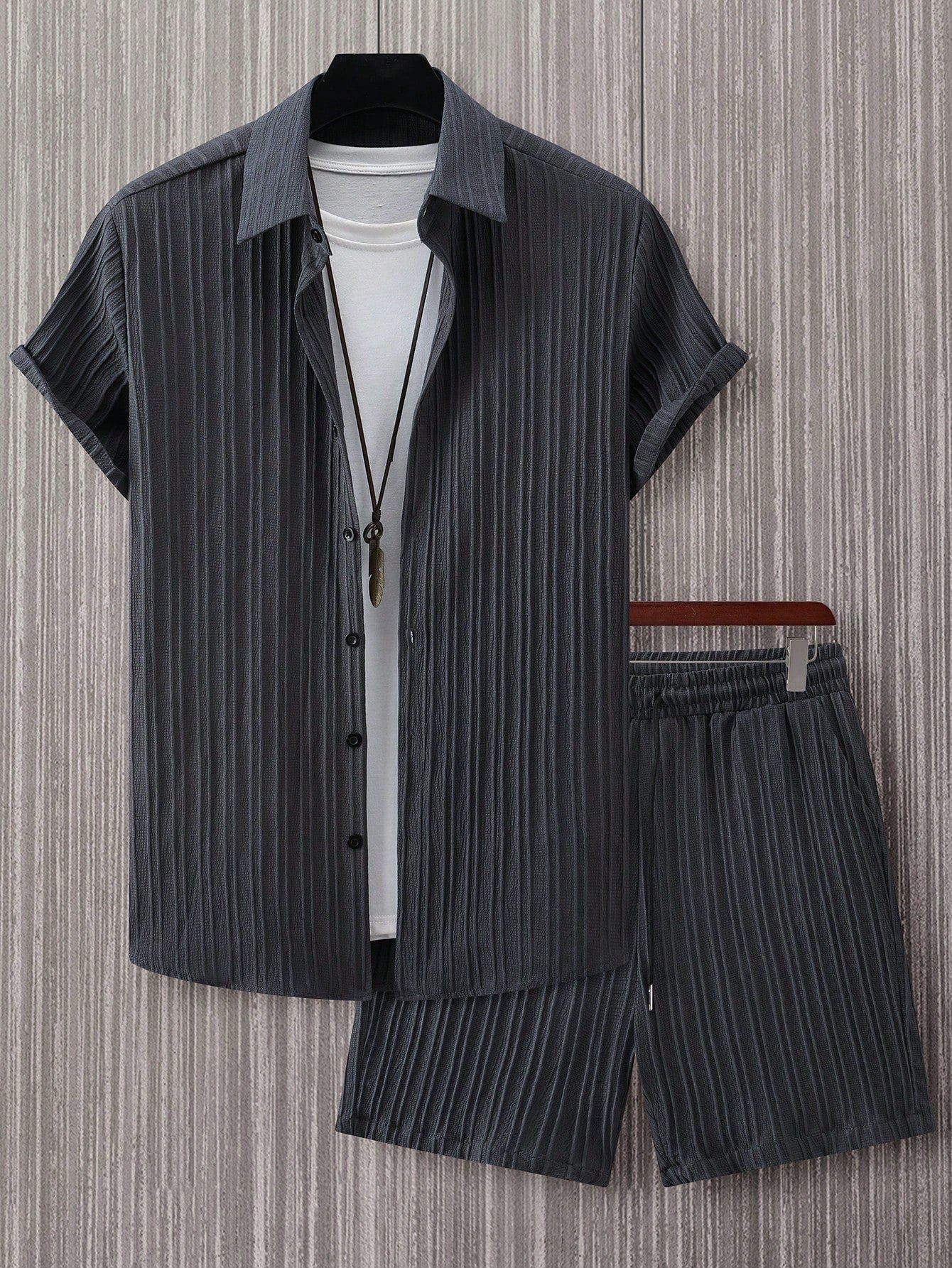 Men's Plus Size Vacation Casual Solid Color Short Sleeve Shirt And Shorts Set