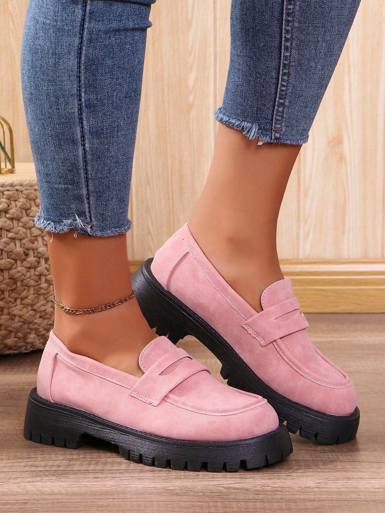 Women's Summer Comfortable Anti-Slip Wedge & Thick-Sole Shoes