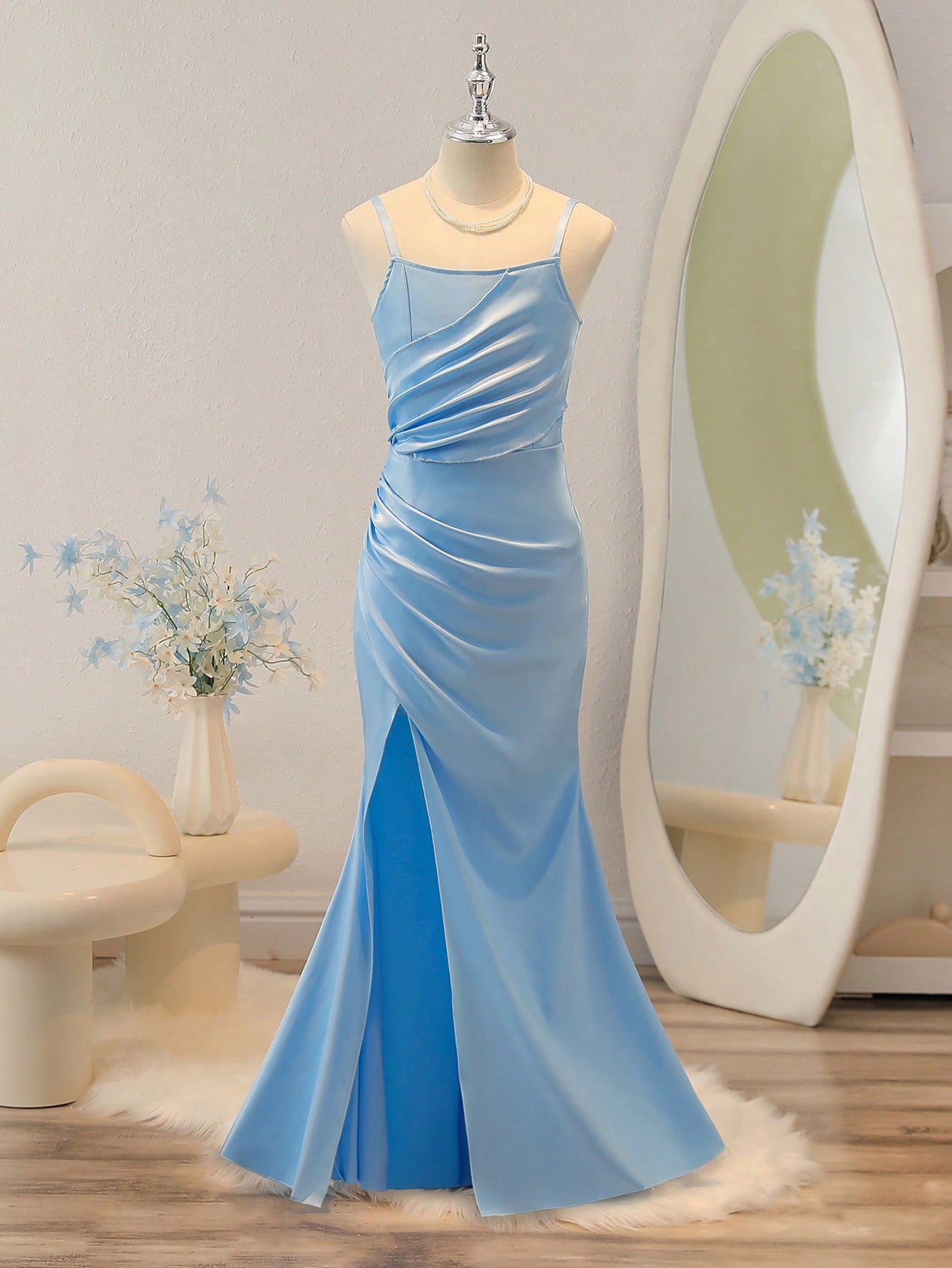 Tween Girl Elegant & Gorgeous Wedding Season Flower Girl Dress, Light Blue Color, Strapless & Asymmetrical Shoulder, Floor-Length. Suitable For Birthday Performance, Halloween And Christmas Parties, Banquets And Other Occasions.