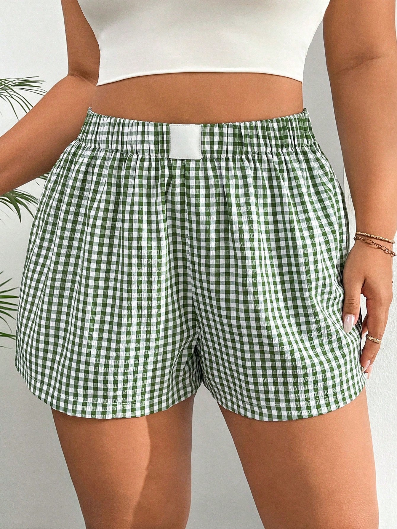 Plus Size Women's Loose Check Pattern Elastic Waistband Shorts