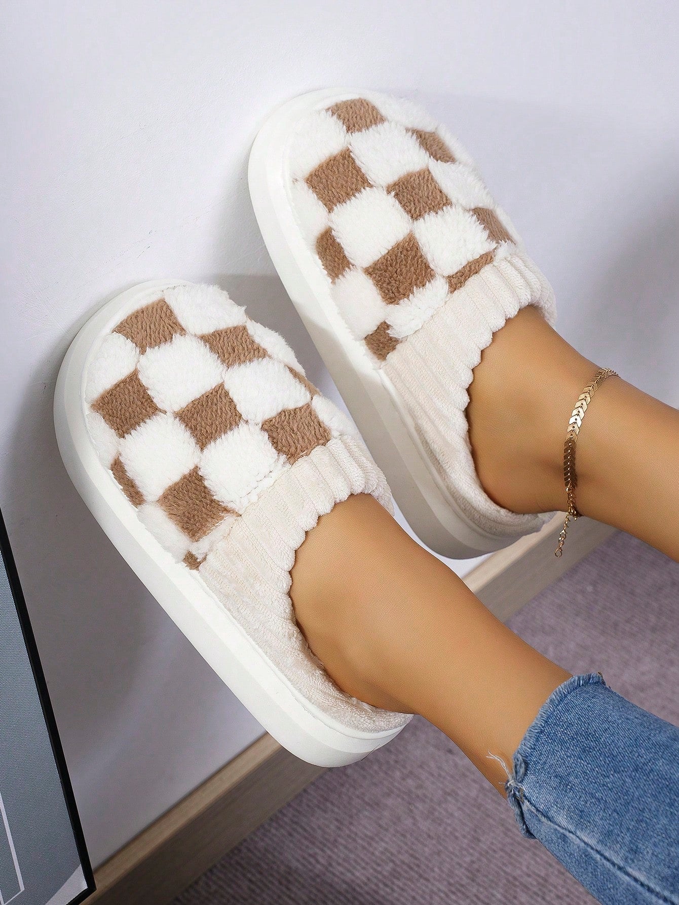 Women's Indoor Slippers, 2024 New Style Thickened Plush Slippers, Warm Winter Shoes