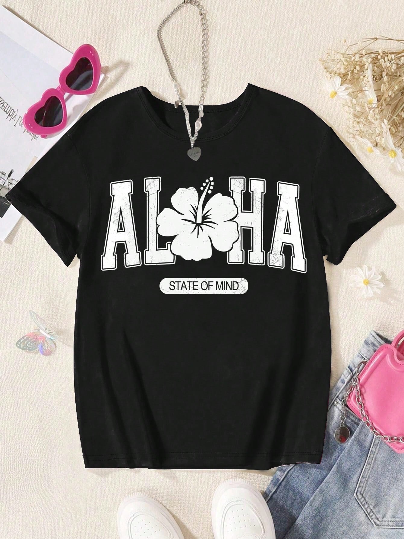 Girls' Round Neck Tee With Letters And Floral Print, Casual And Loose-Fitting Summer Top For Girls