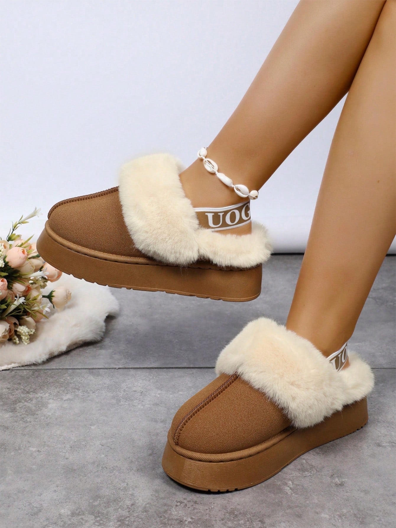 Winter Thickened Fur Snow Boots, Women's Fashionable And Versatile Thick-Soled Slip-On Warm Short Boots